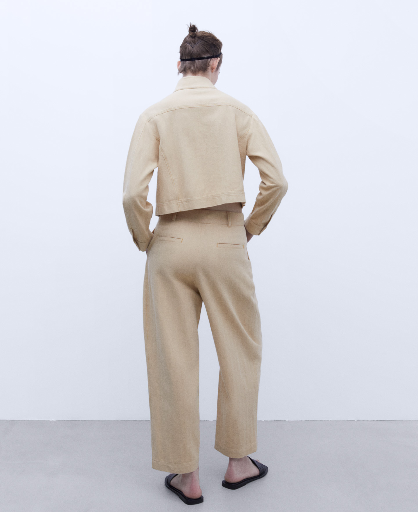 Short jacket in cotton and linen image number 2
