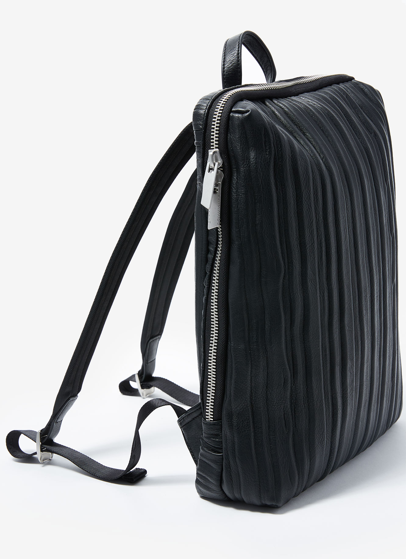 Mochila rectangular efecto crinkle image number 1