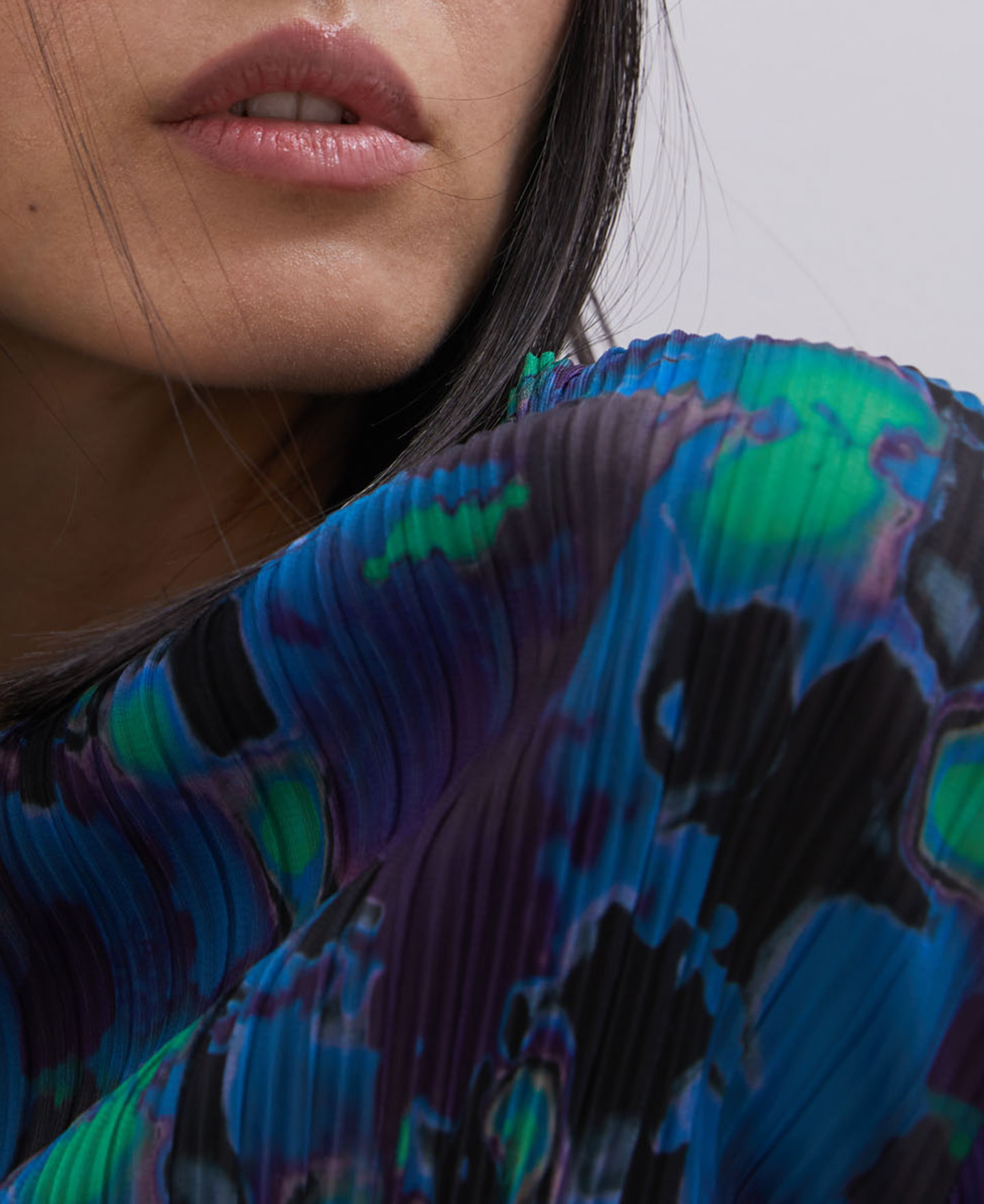Camiseta crinkle estampado neones image number 2