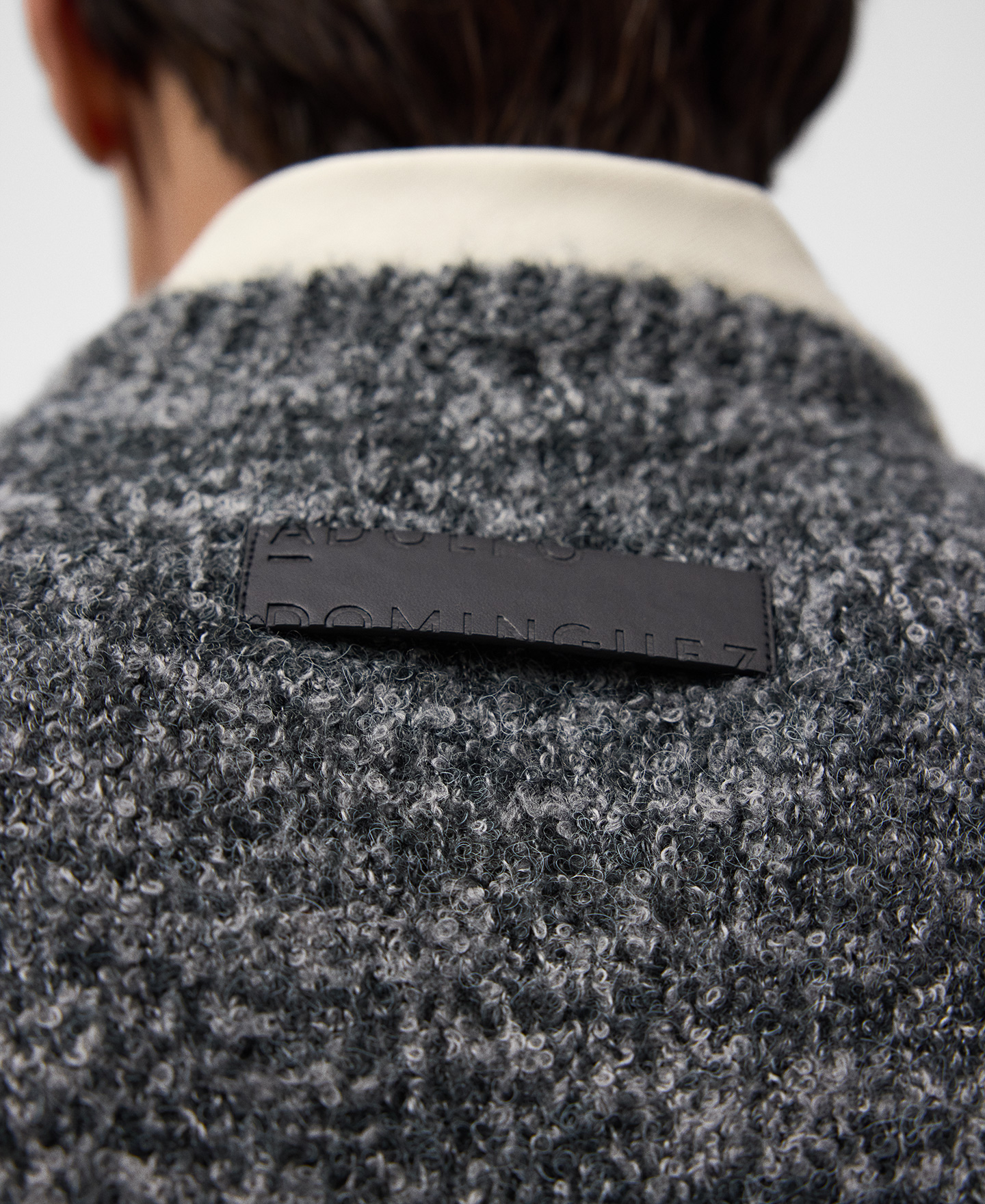 Crew collar melange knit sweater man image number 4