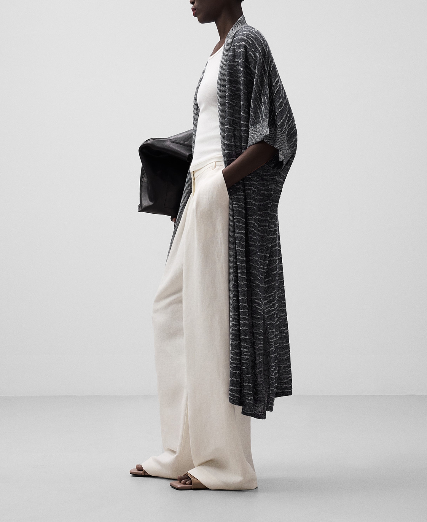 Plated knit kimono jacket woman image number 3
