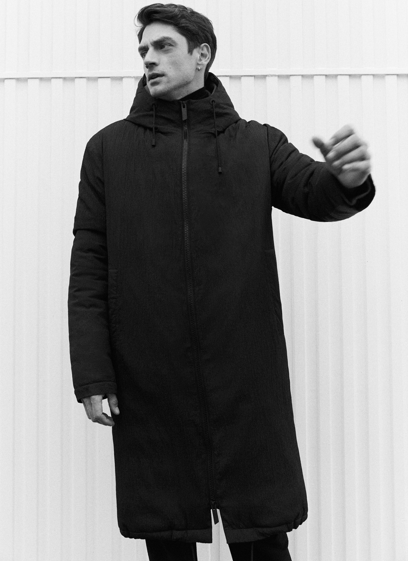 Long wrinkled parka image number 2