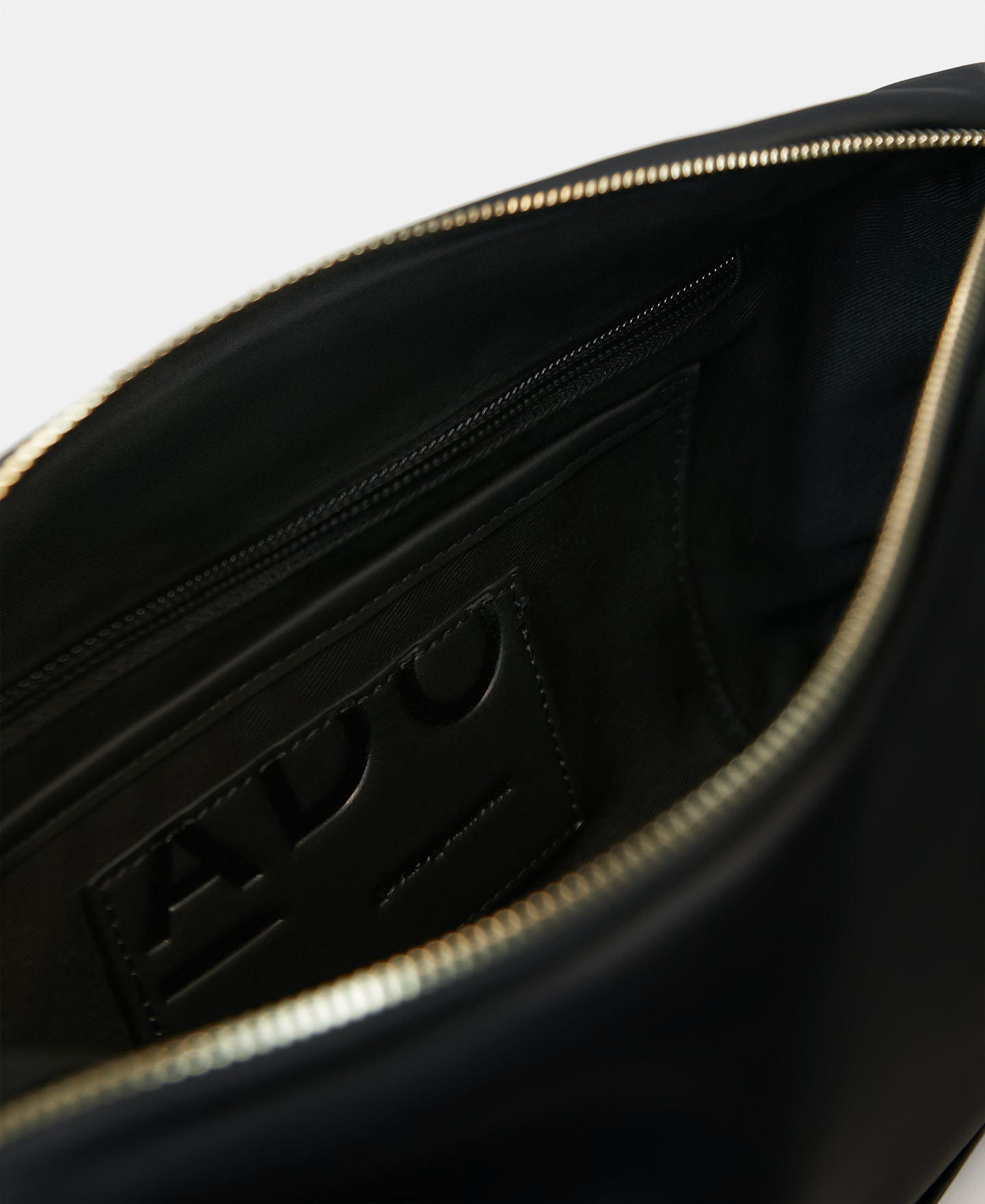 Recycled polyester shoulder bag image number 2