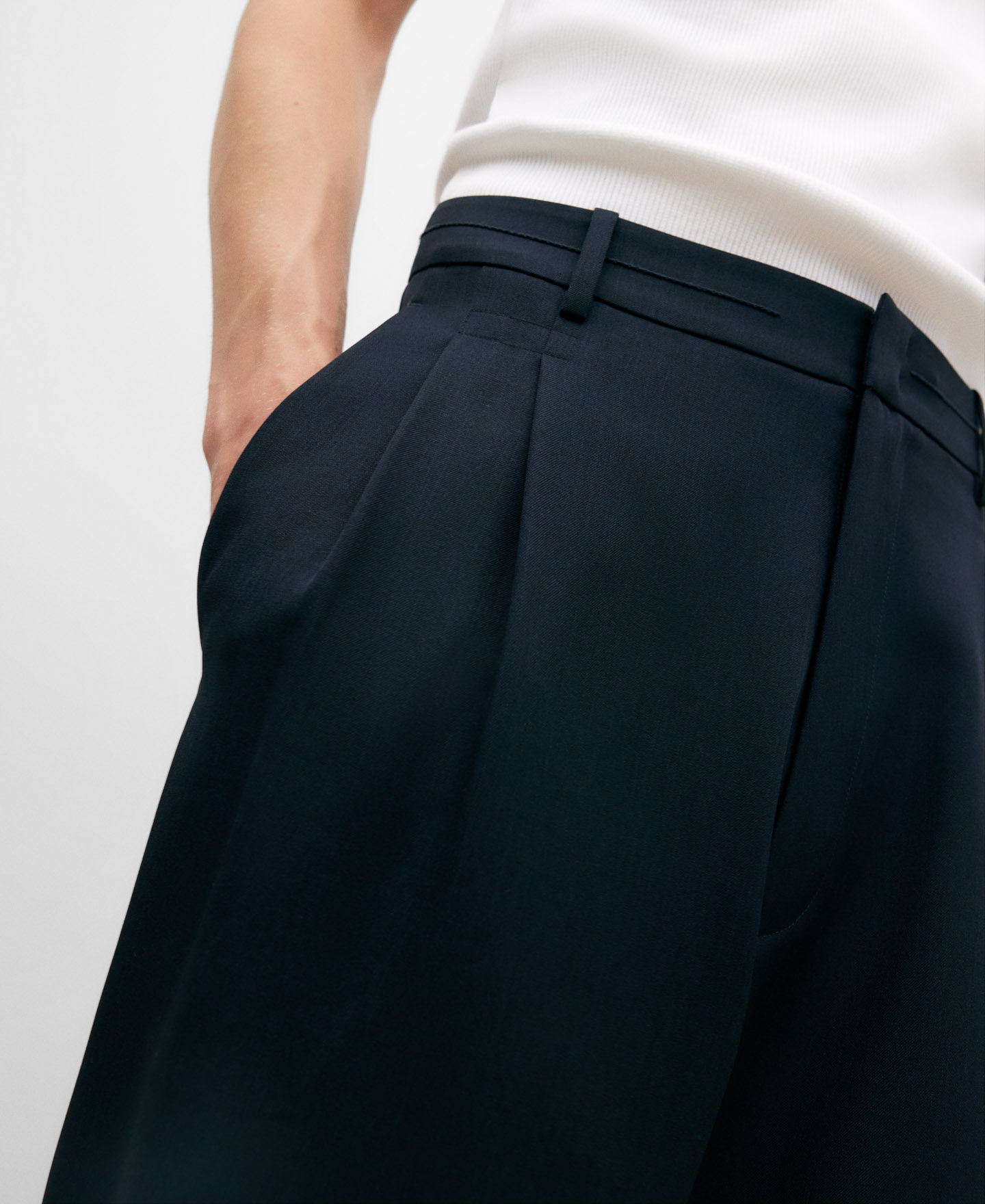 Pantalón sastre ancho negro hombre image number 3