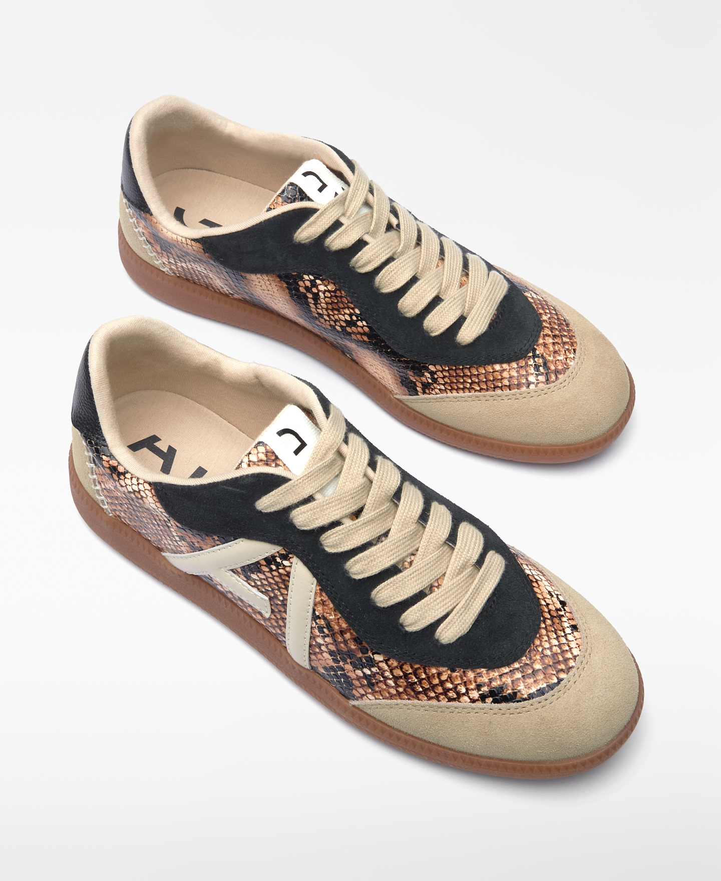 Zapatilla maxi logo serpiente mujer image number 1