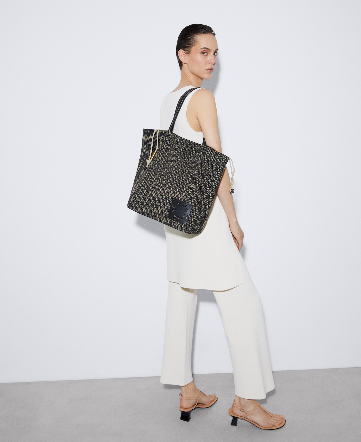 Large shopper in recycled polyester image number 4