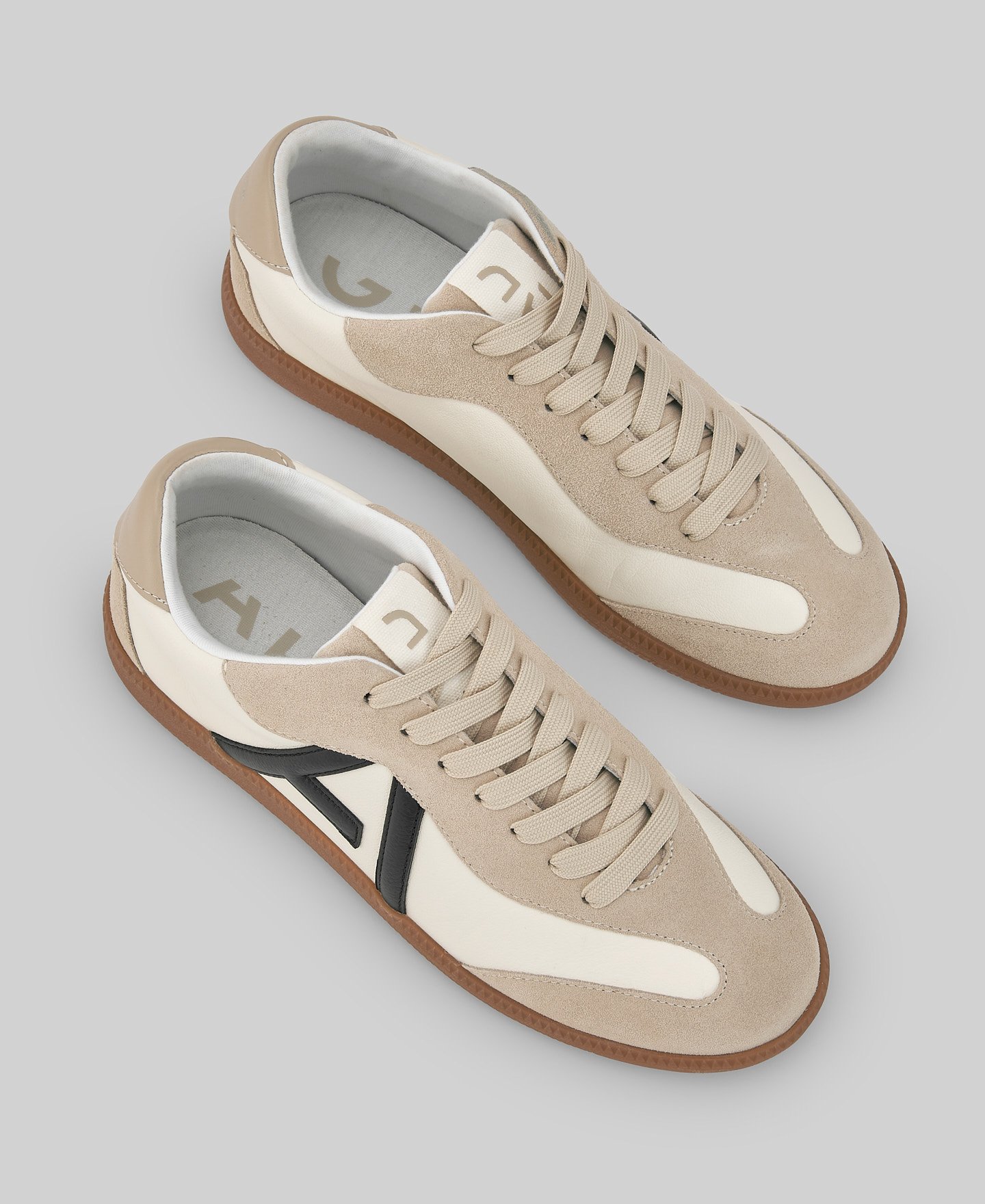 Zapatilla piel maxi logo mujer image number 1