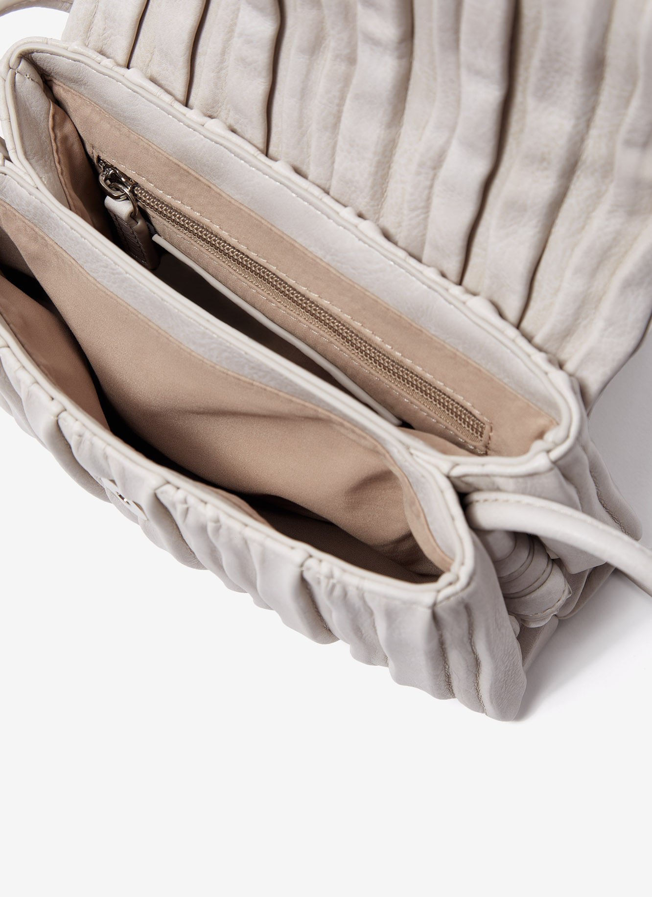 Small wrinkle crossbody bag image number 2
