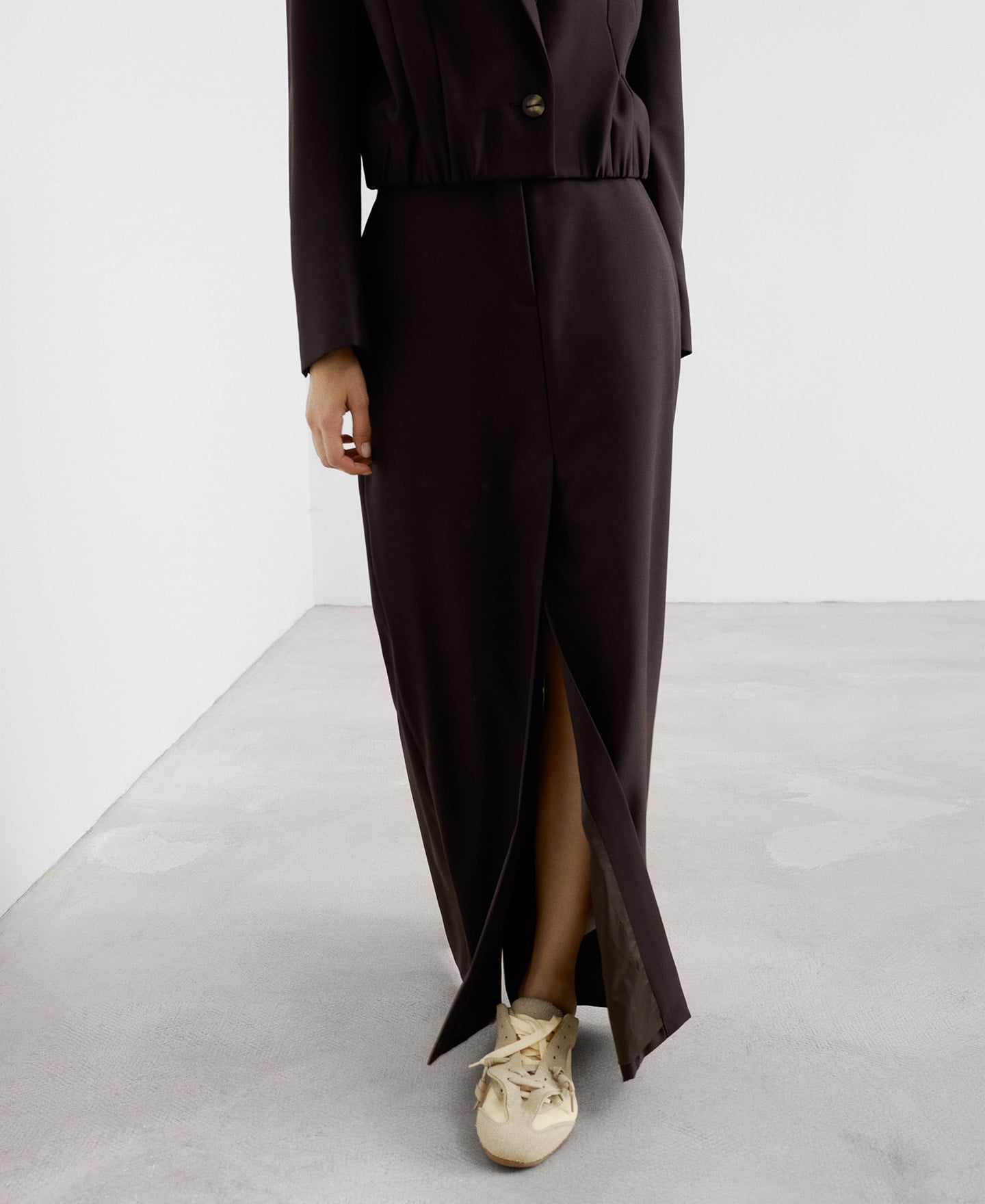 Tailored long skirt image number 0