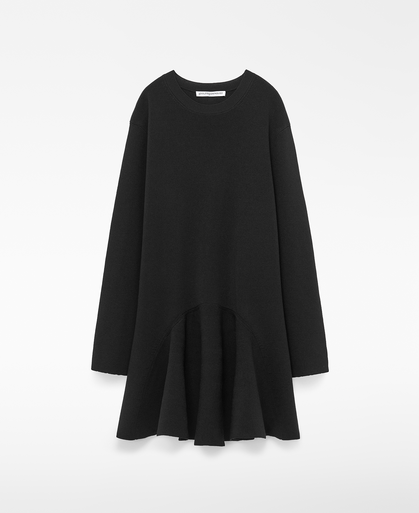Short knit dress with ruffle detail image number 4