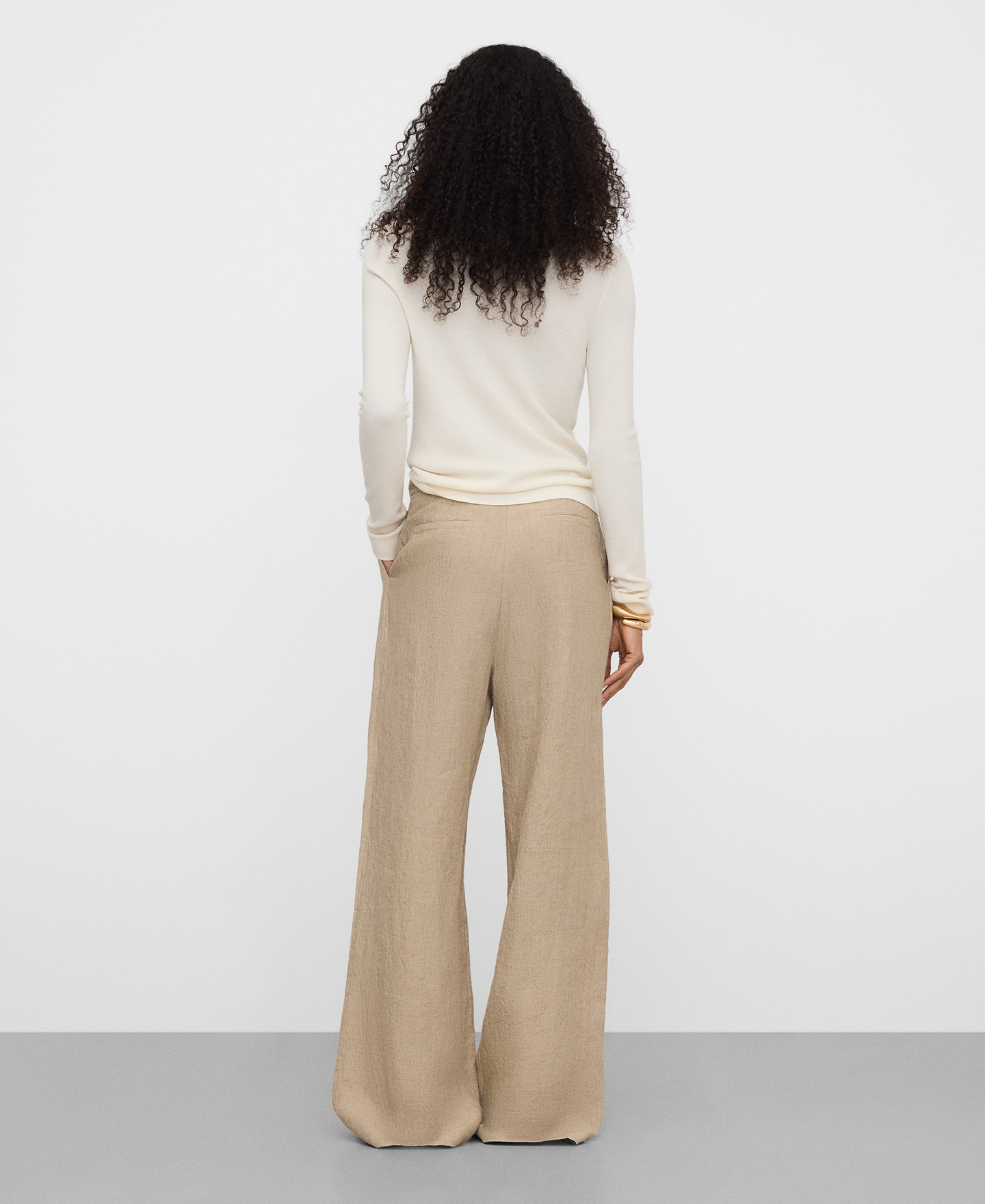 Linen wide-leg double-pleated trousers image number 2