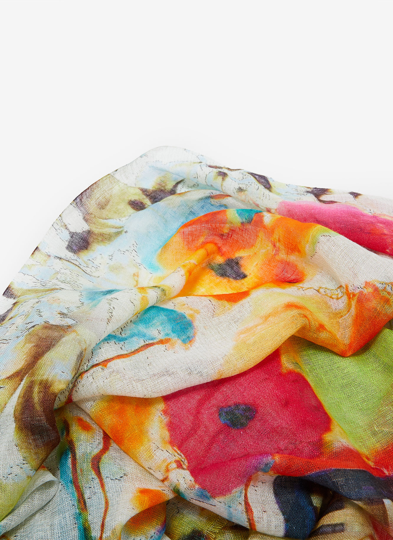 Modal and linen flowered foulard image number 2