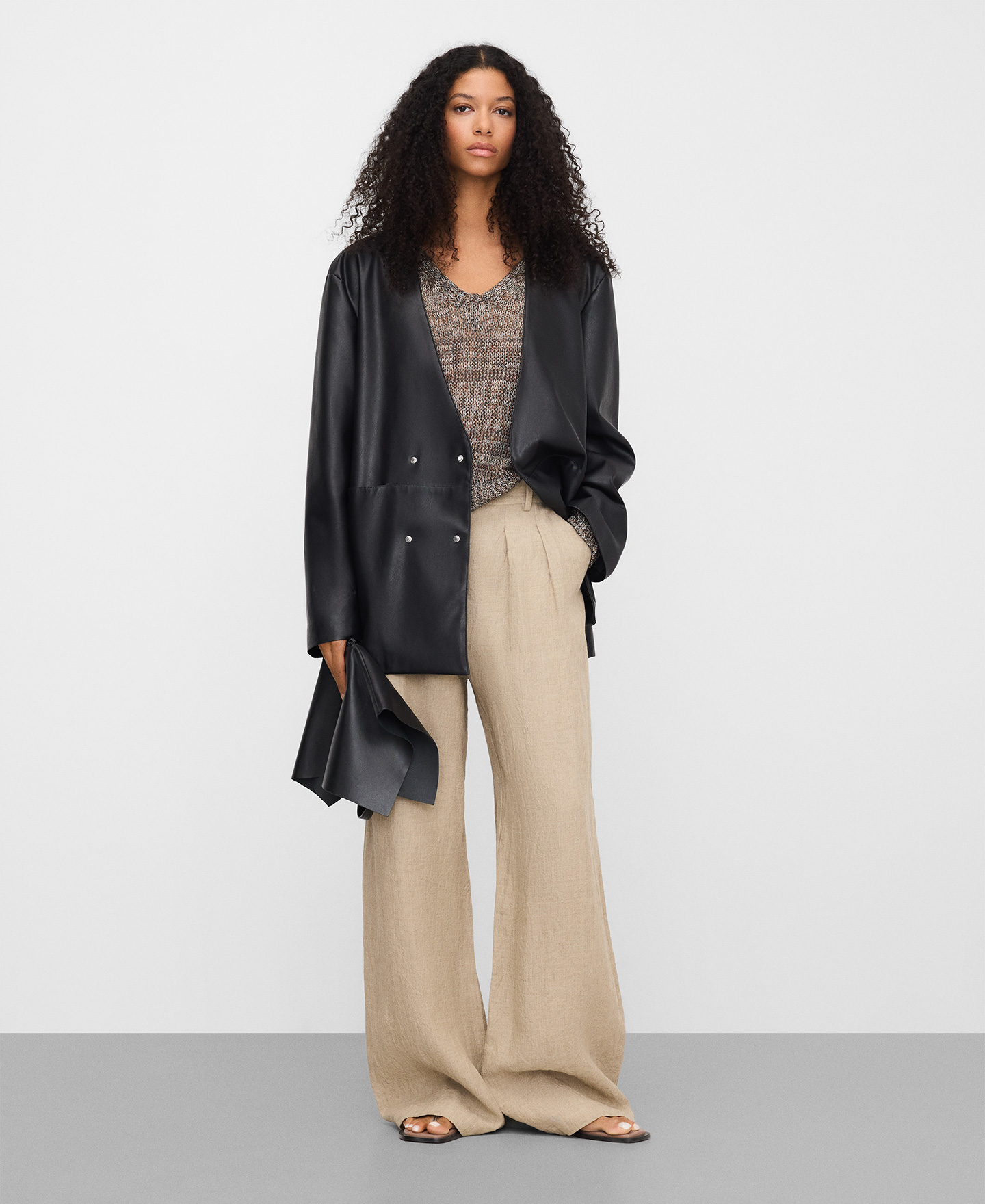 V-neck melange knit sweater image number 1