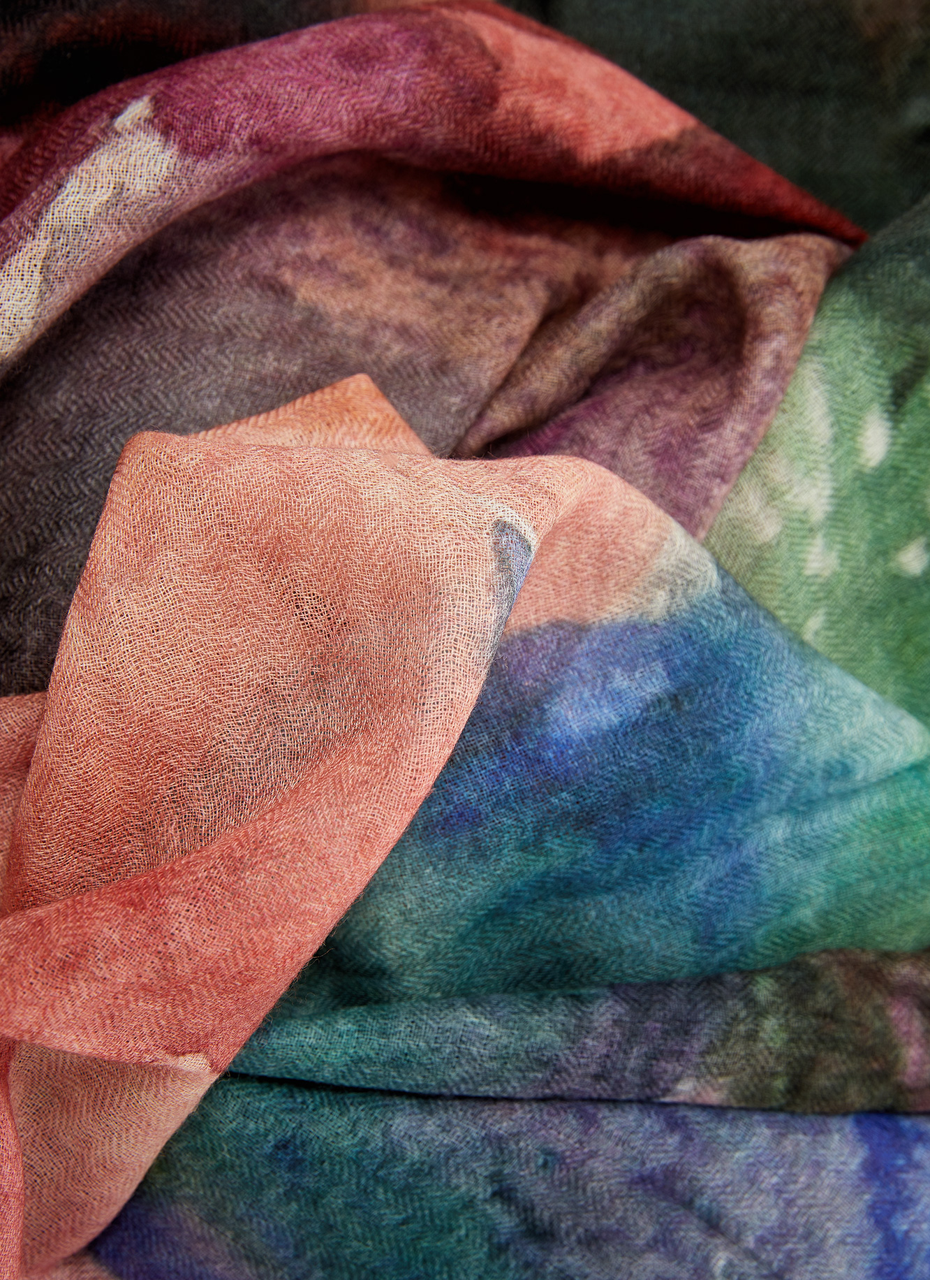 Merino wool foulard with print image number 2