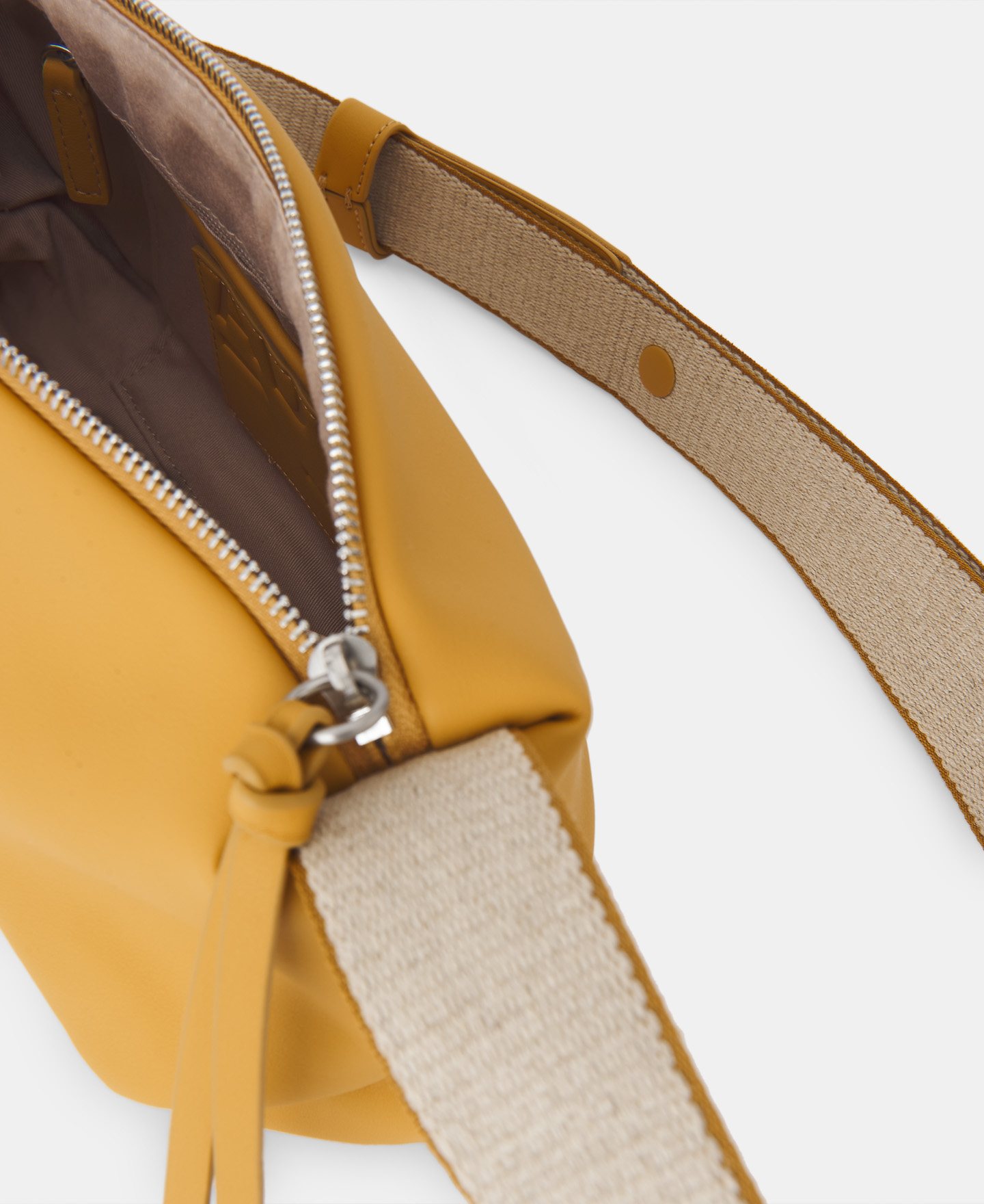Bandolera mediana en materia soft image number 2