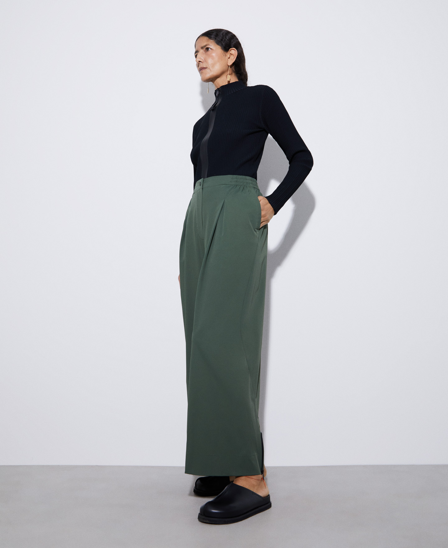 Pantalon sport en nailon recyclé image number 1