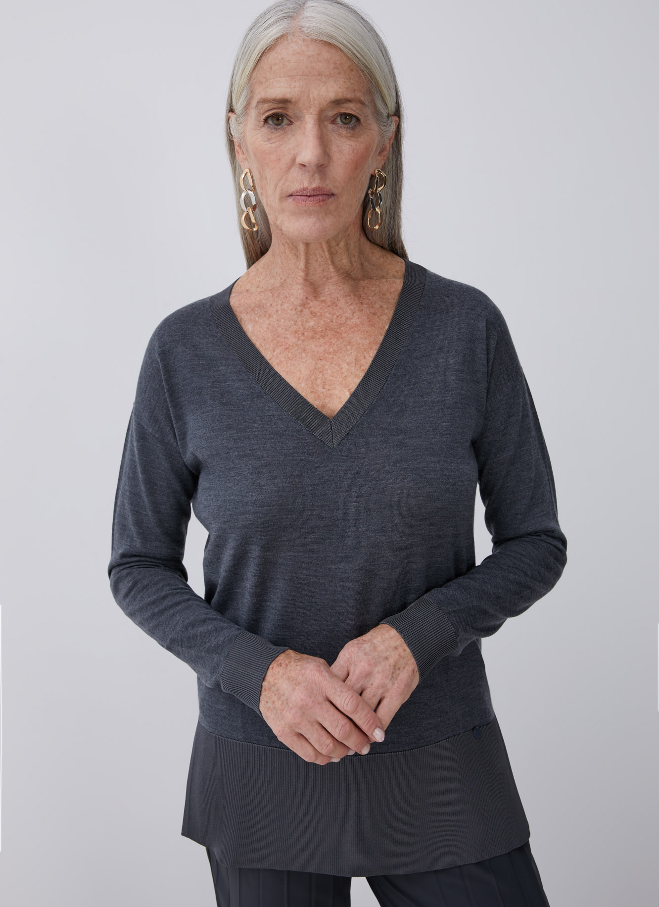 Fluid merino wool sweater image number 0