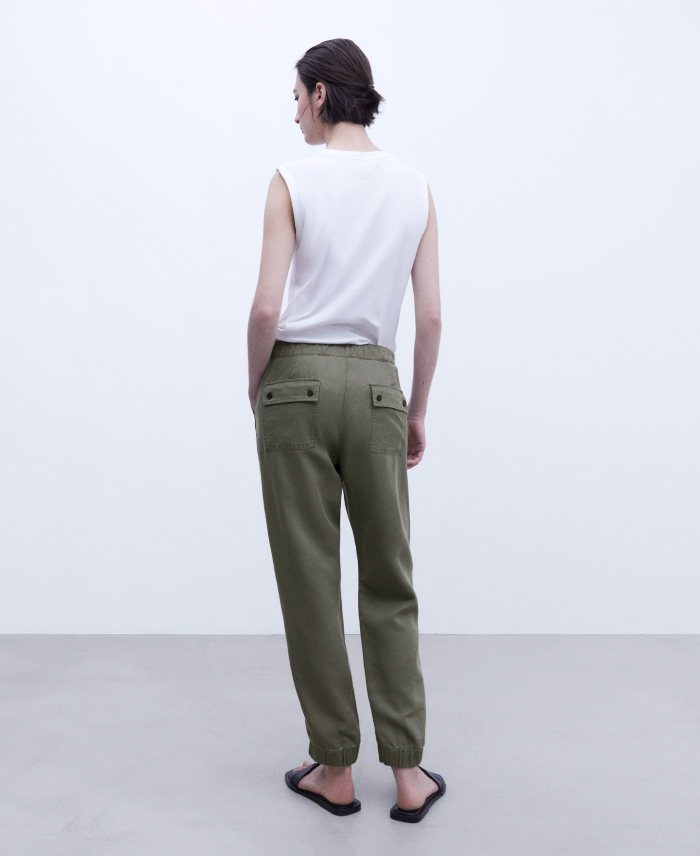 Pantalón jogger en Lyocell de LENZING™ image number 2