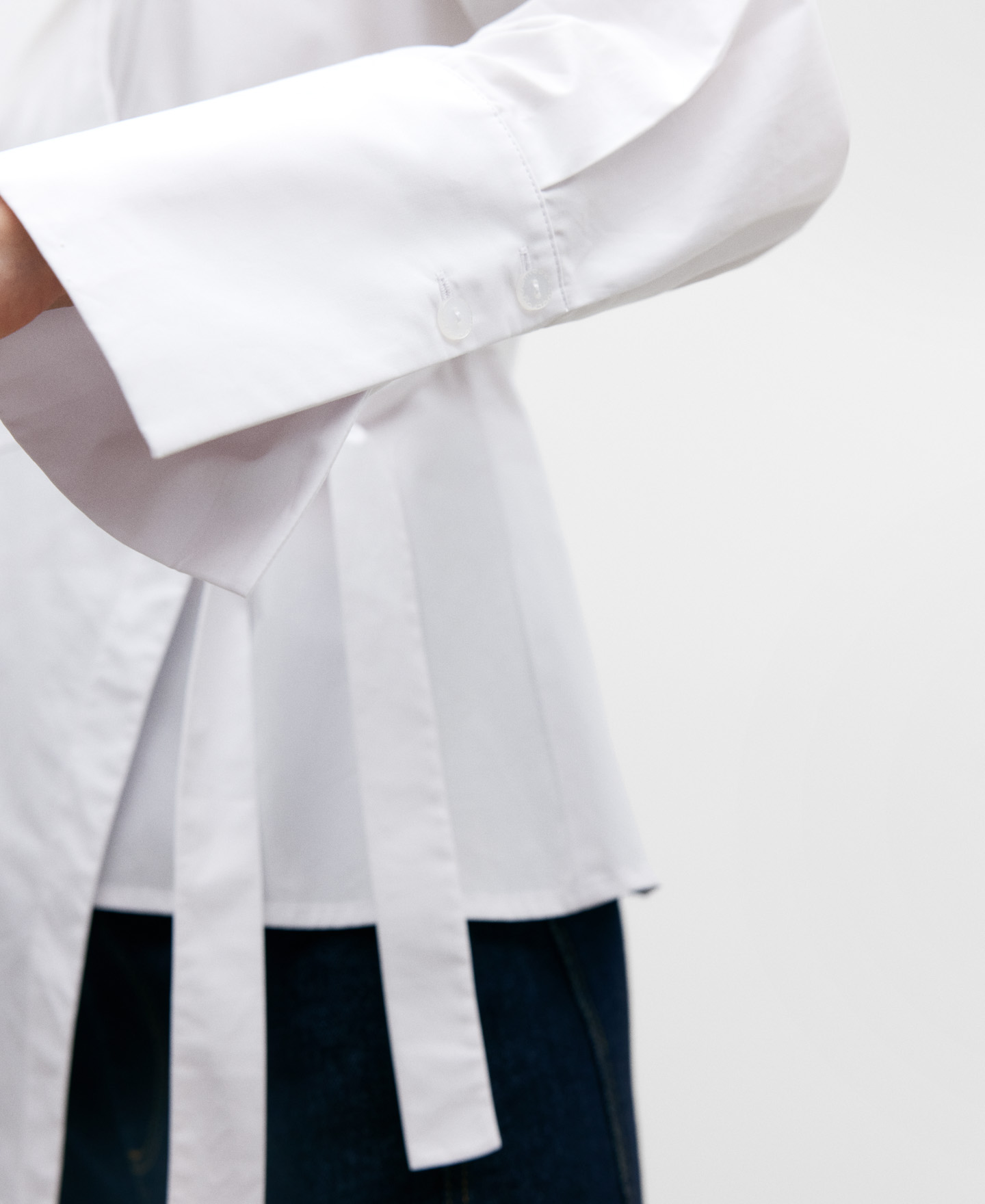 Camisa algodón cruzada escote pico mujer image number 3