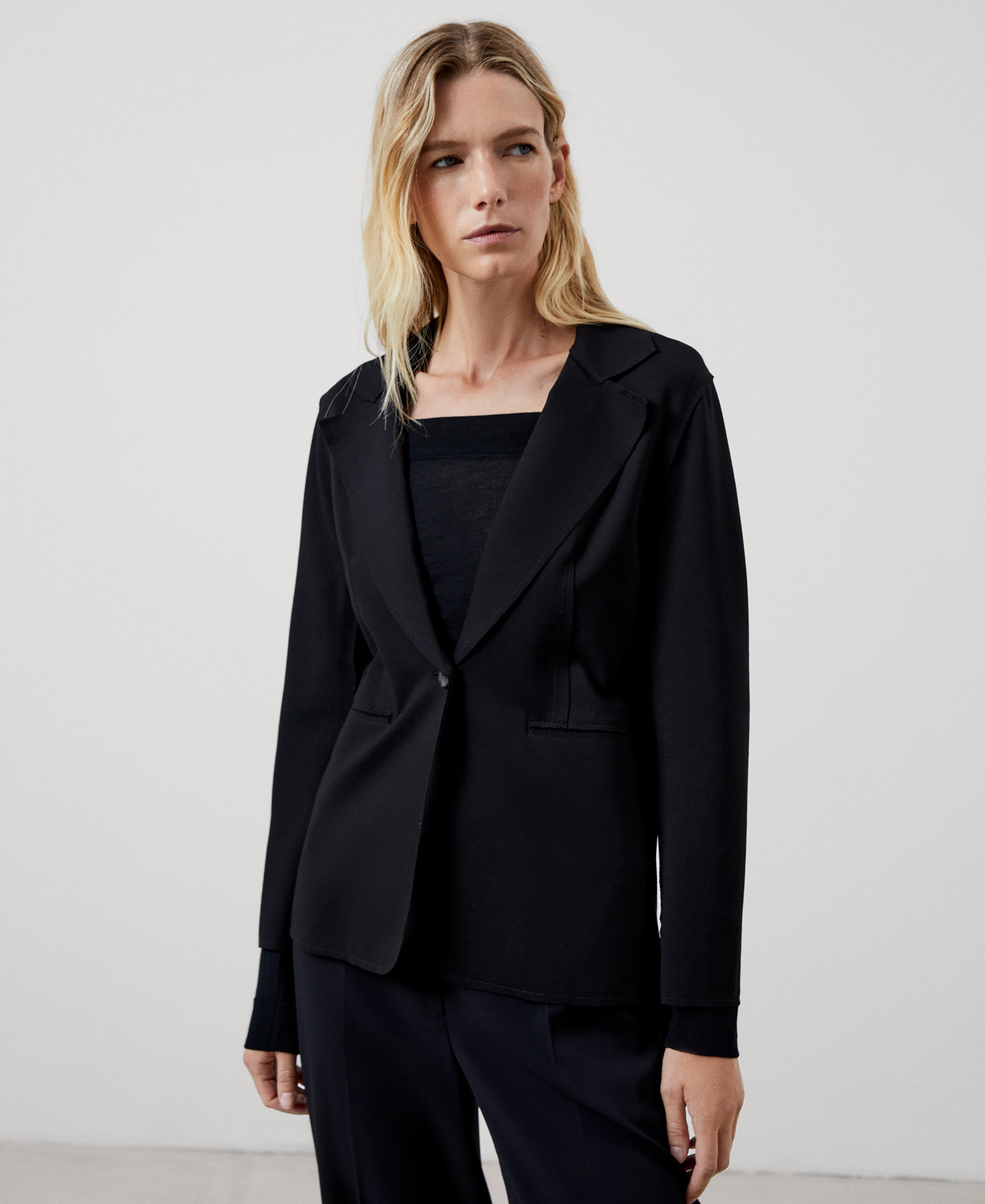Responsible viscose knitted blazer image number 0