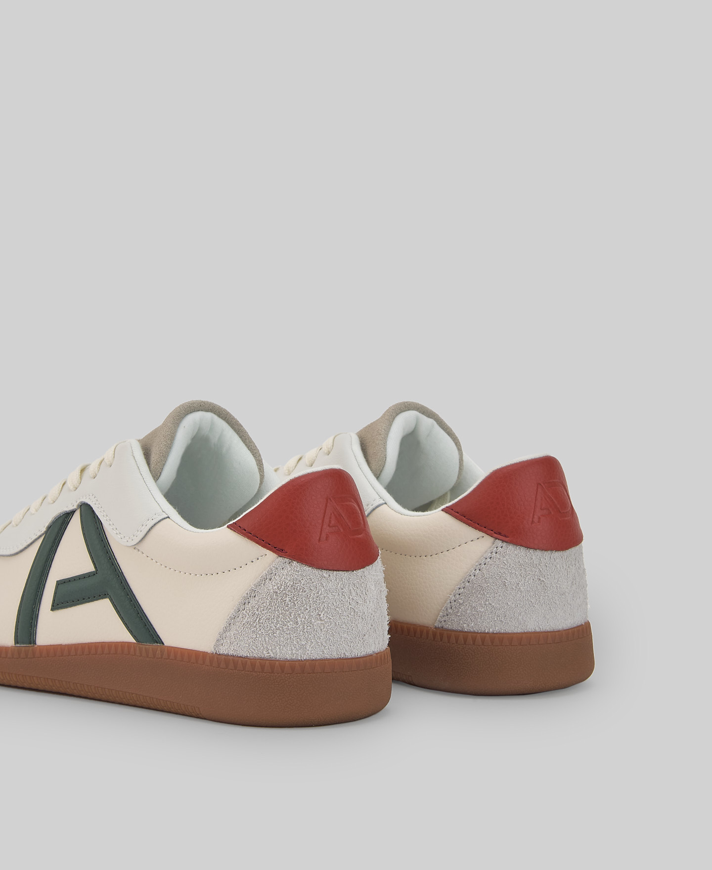 Leather and suede logo sneakers image number 2