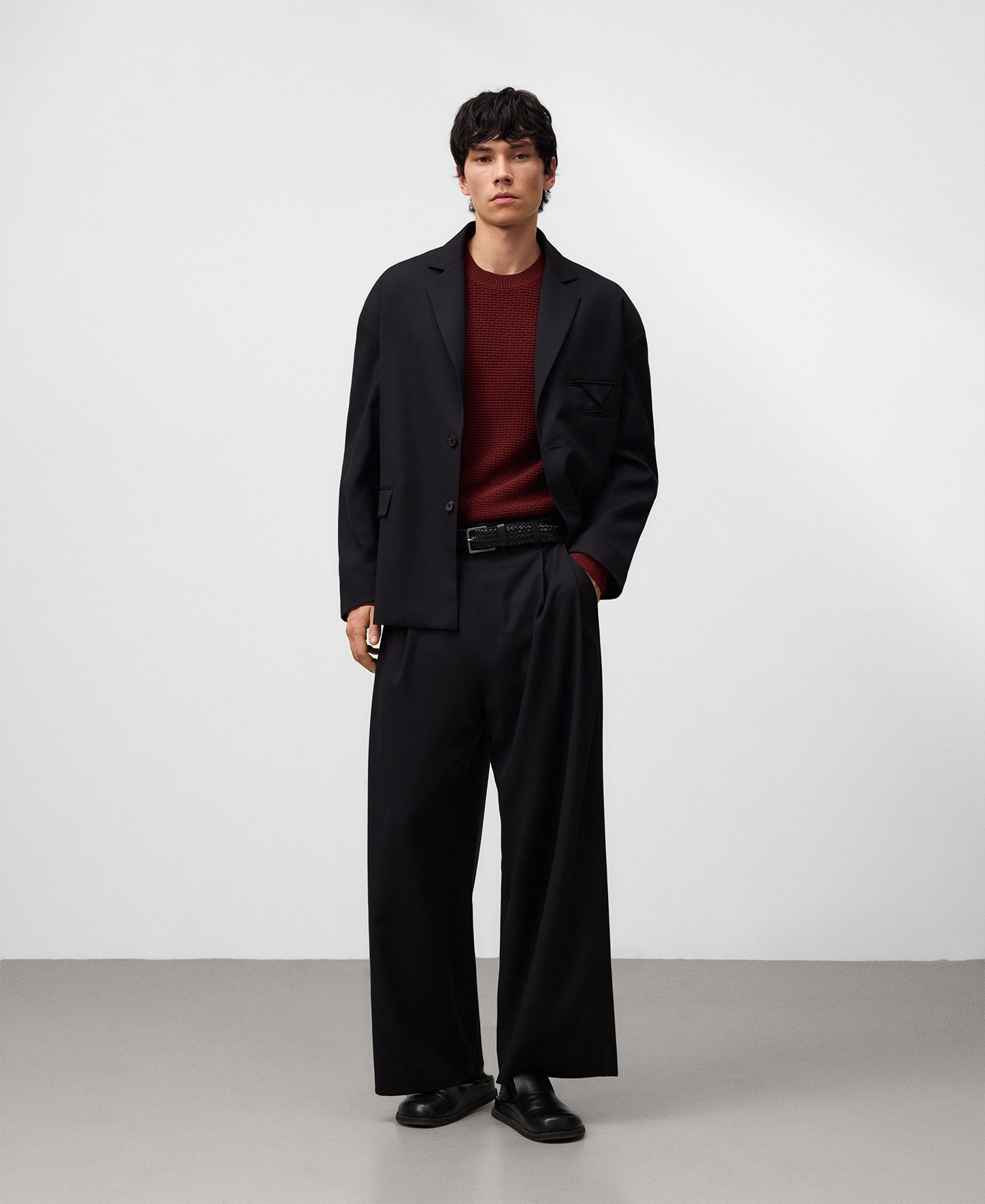 Cotton structured knit sweater man image number 1