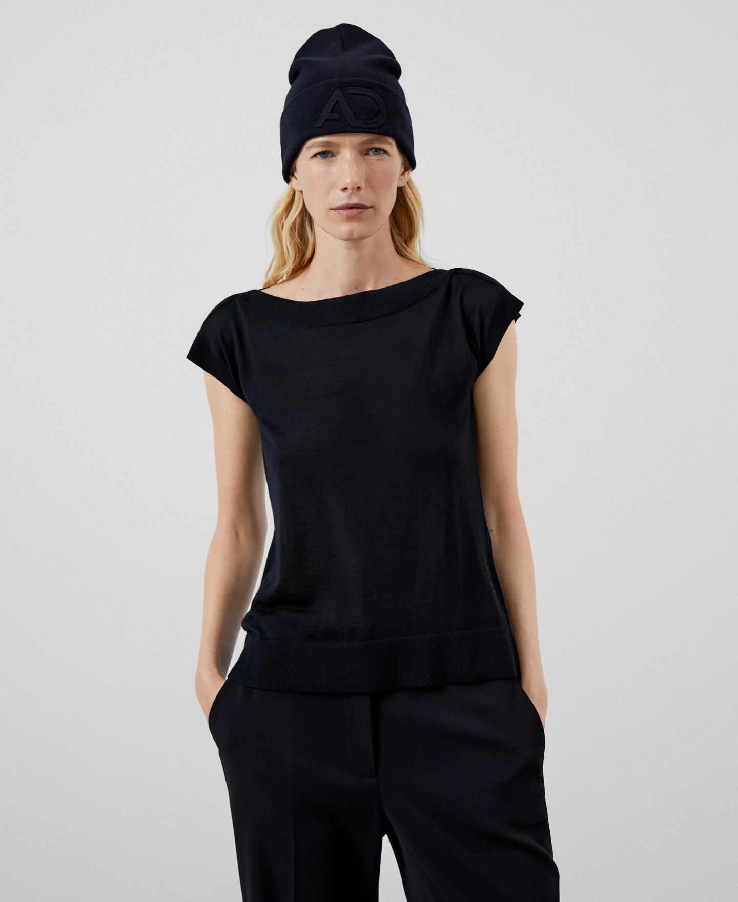 Merino wool bateau neckline twinset image number 4