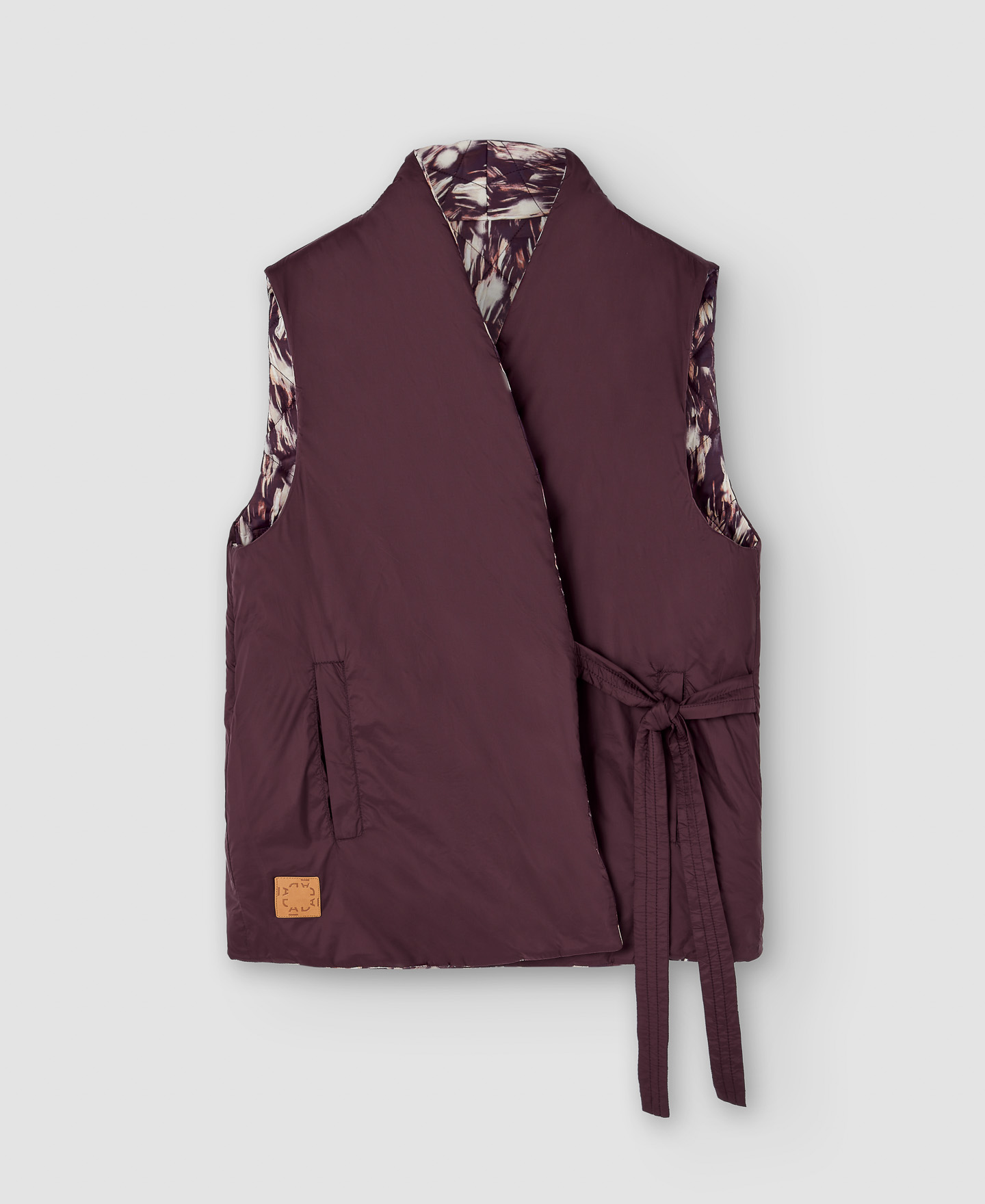 Recycled nylon short waistcoat image number 7