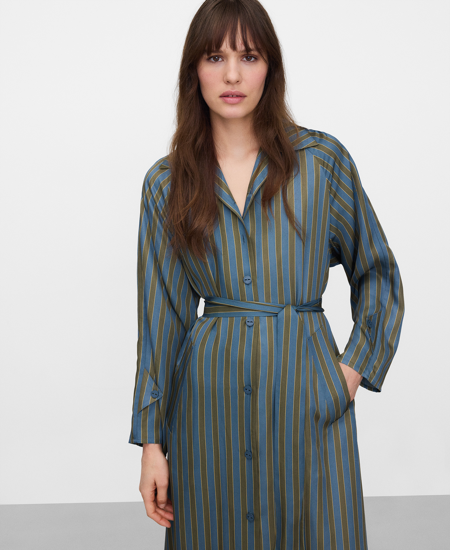 Vestido camisero asim&eacute;trico rayas image number 5