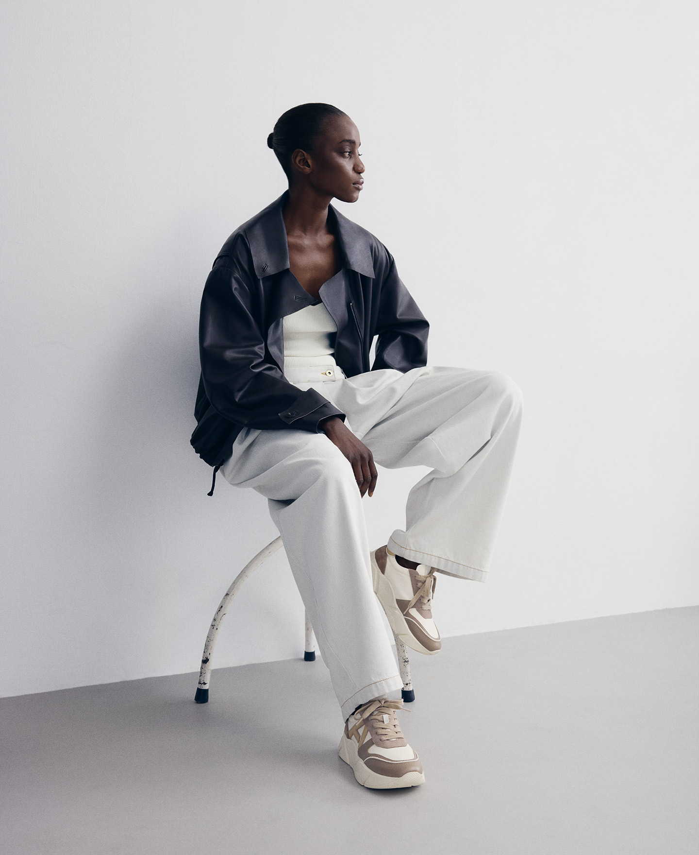 Maxi logo platform sneaker image number 3