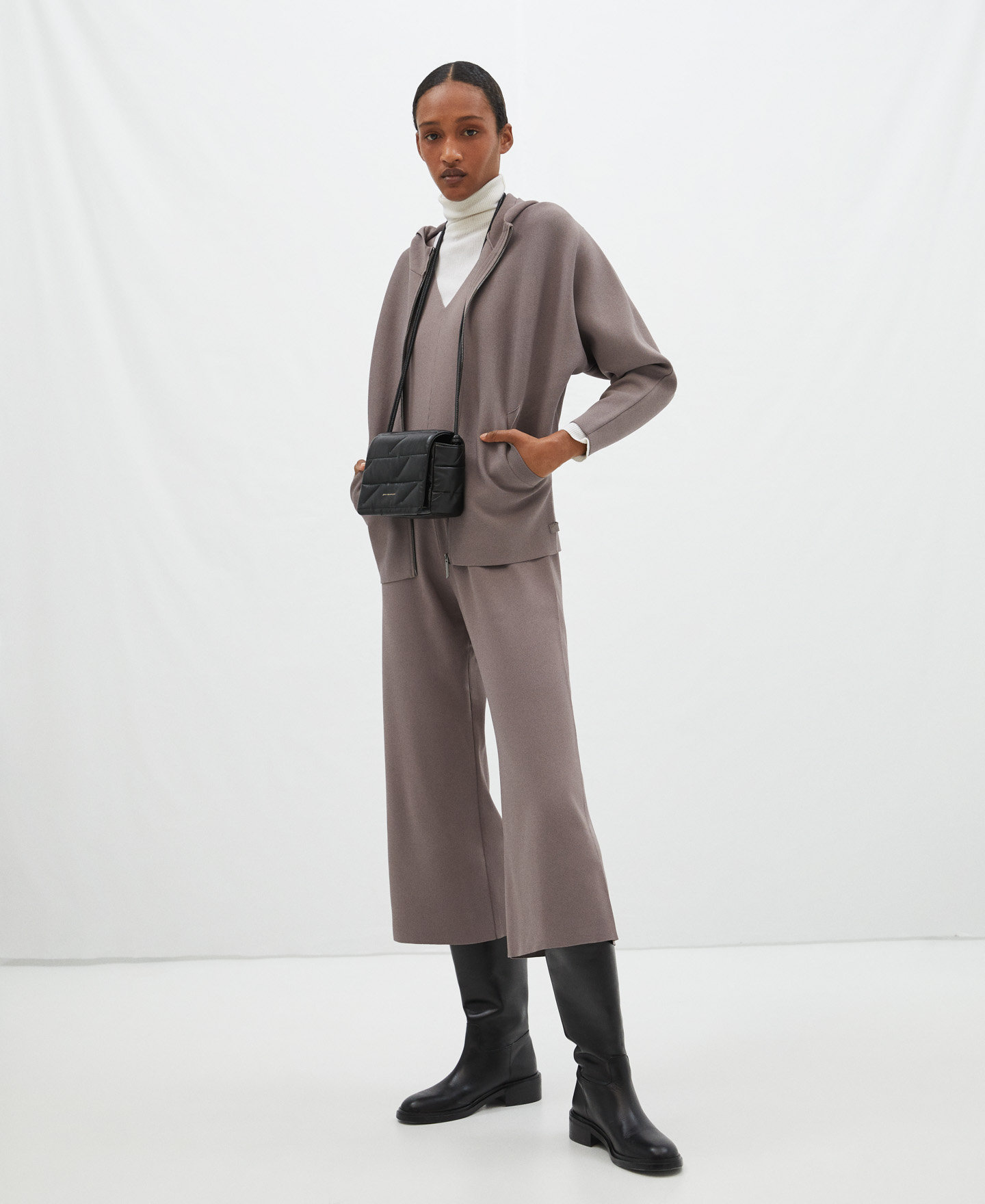 Viscose knitted hoodie image number 1