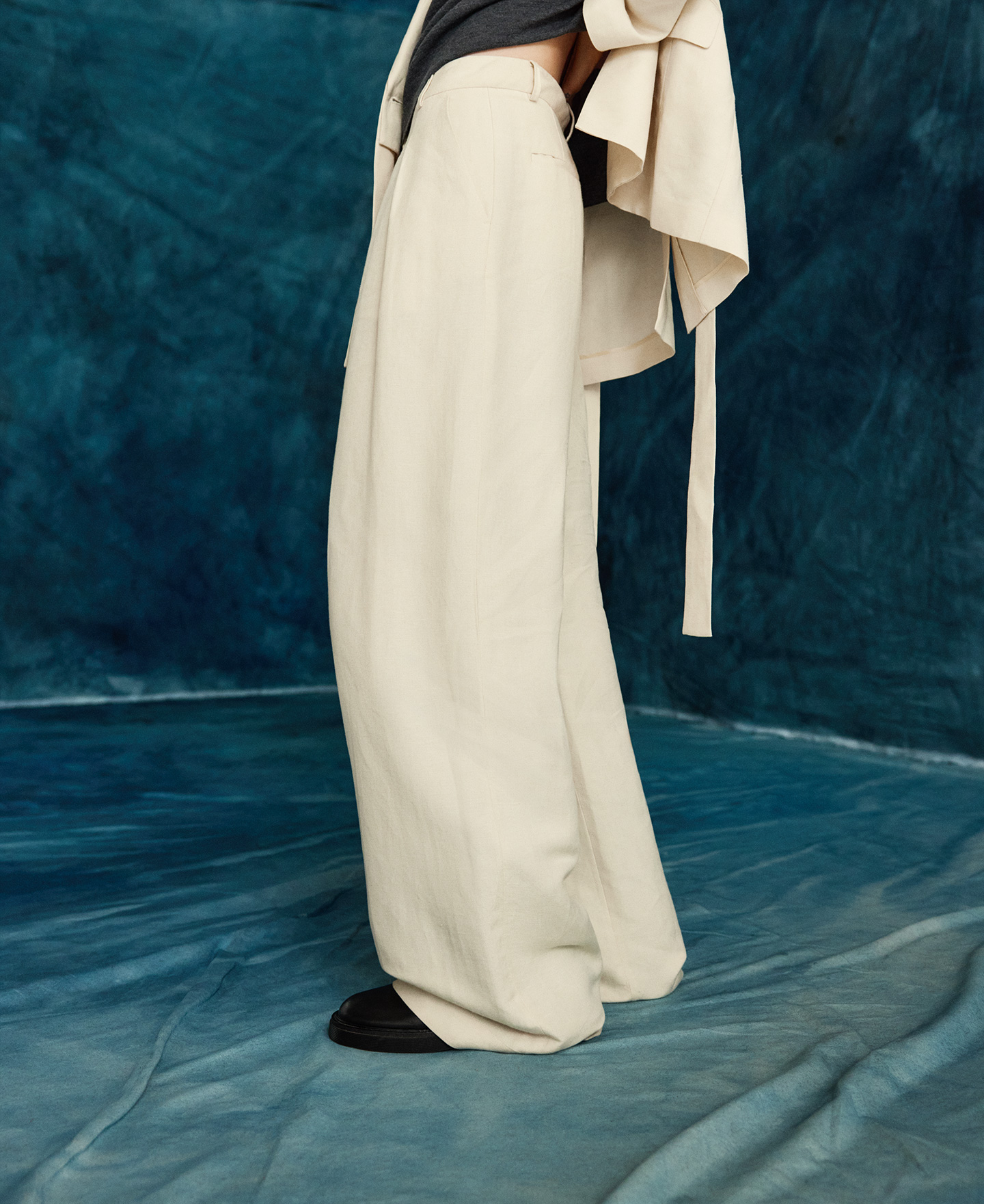 European linen blend trousers woman image number 1