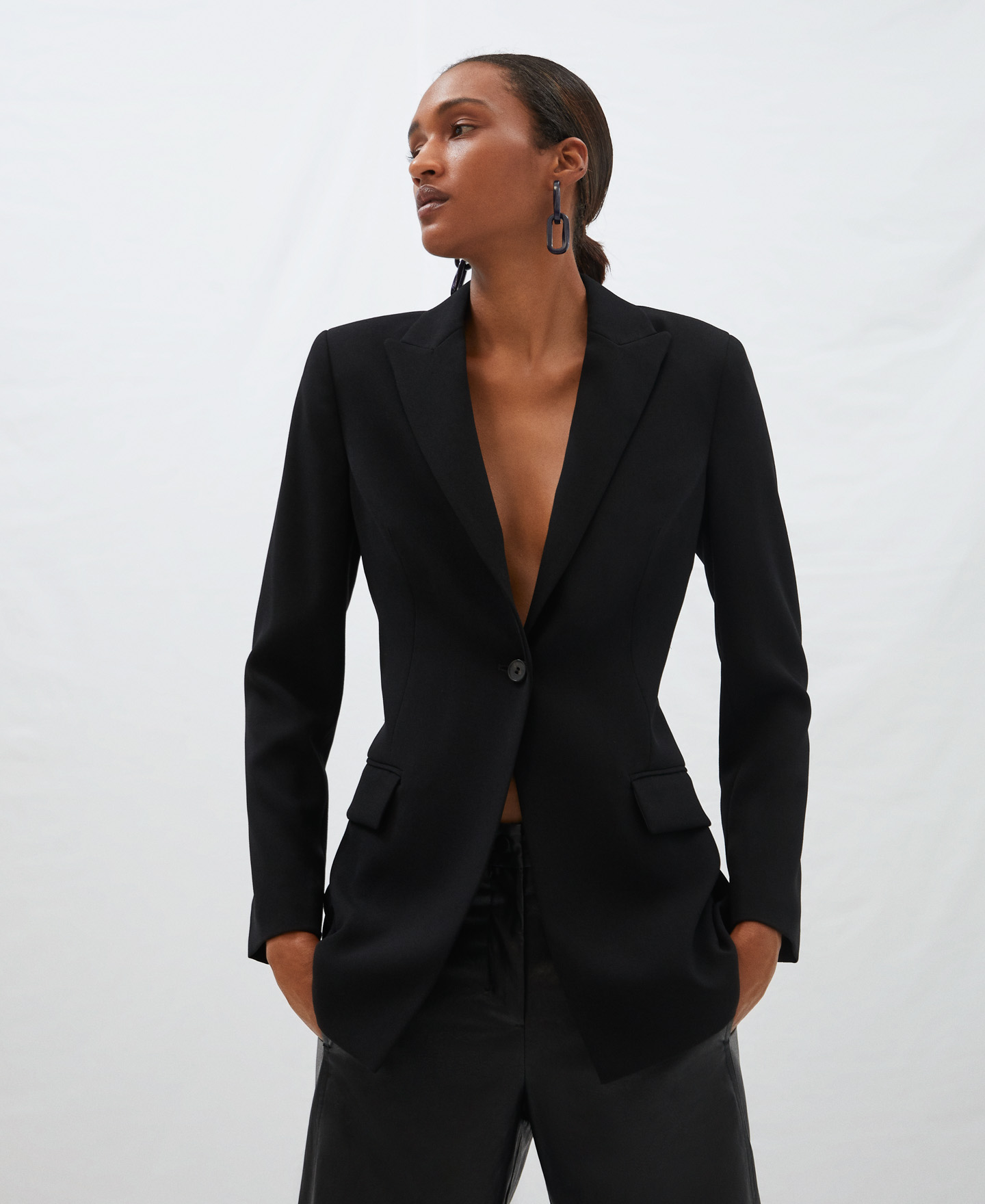 Blazer largo entallado image number 0