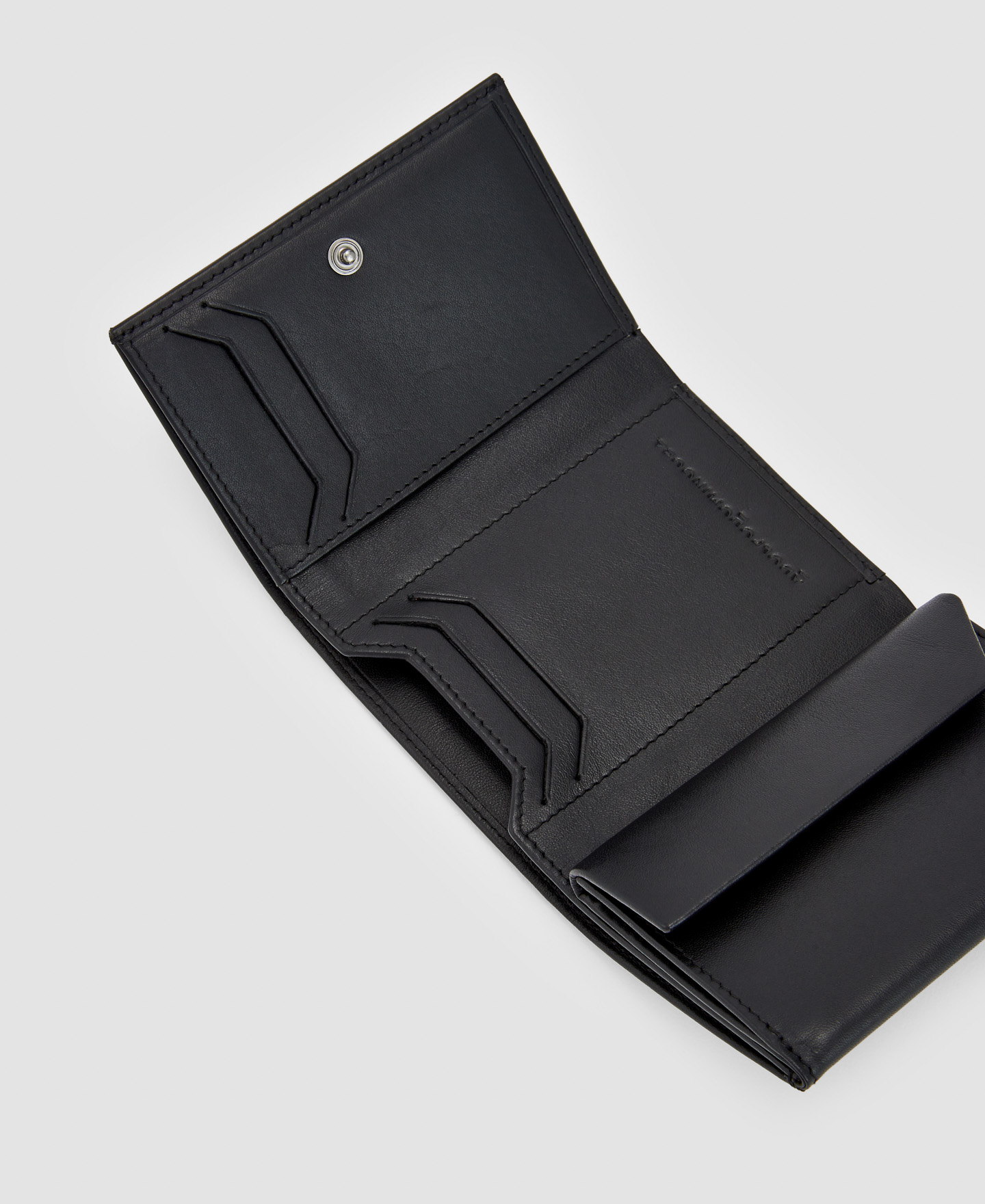 Responsible leather wallet image number 2