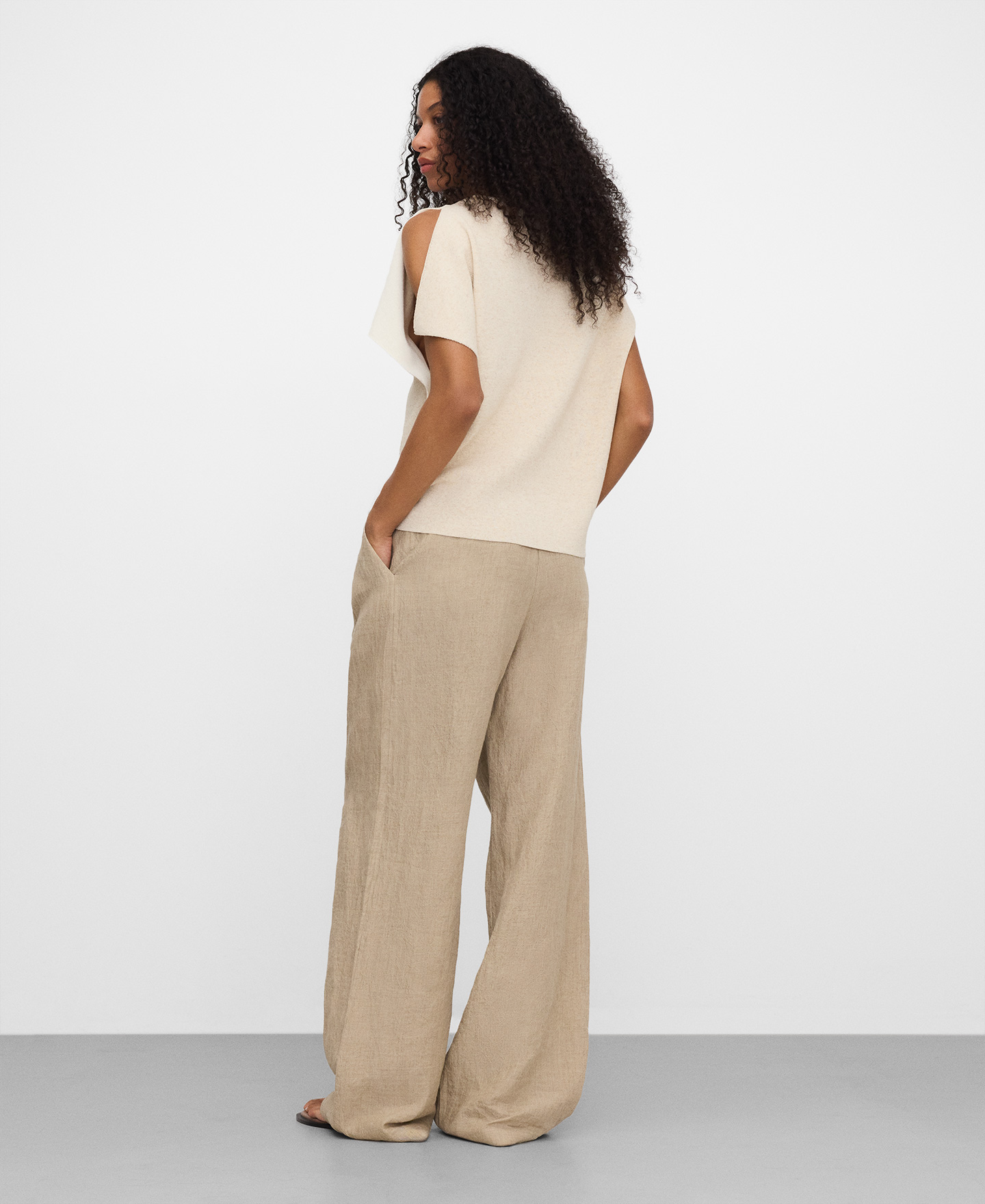 Asymmetric knit sweater image number 2