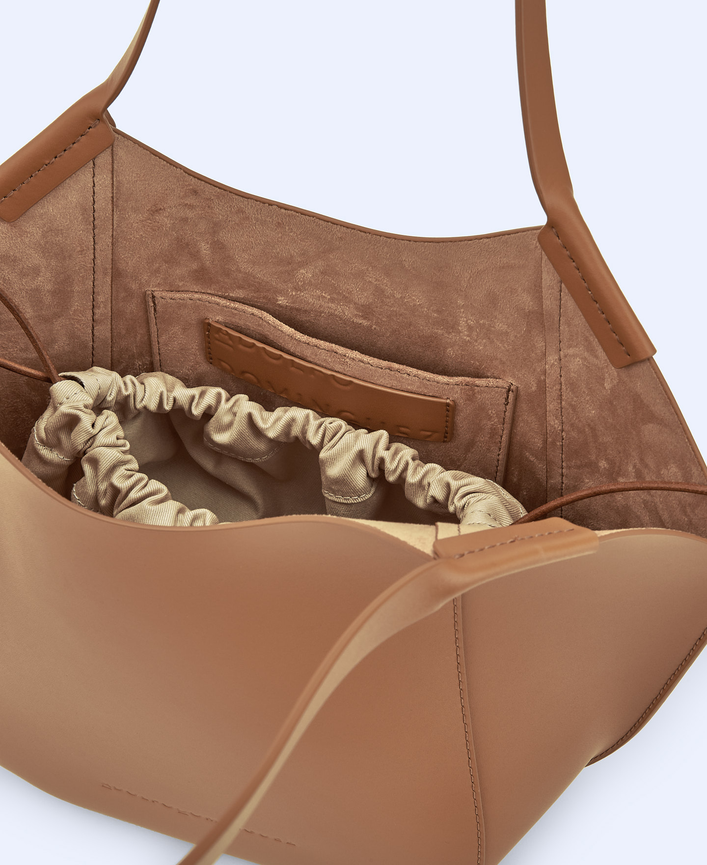 Mini shopper en piel vaqueta image number 2
