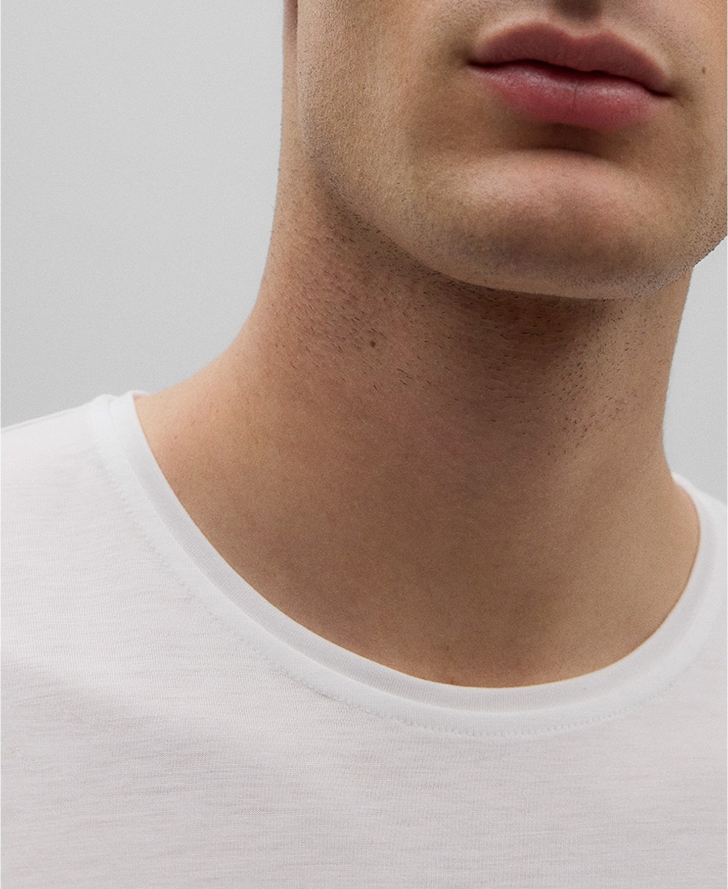 Regular fit short sleeve T-shirt man image number 3