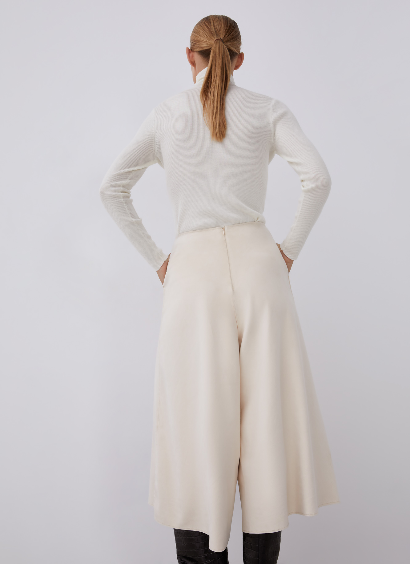 Viscose trouser skirt image number 1