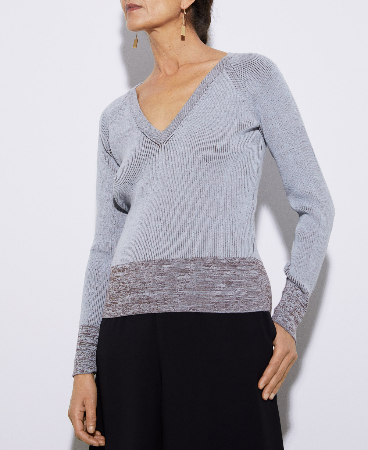V-neck viscose knitted sweater image number 0