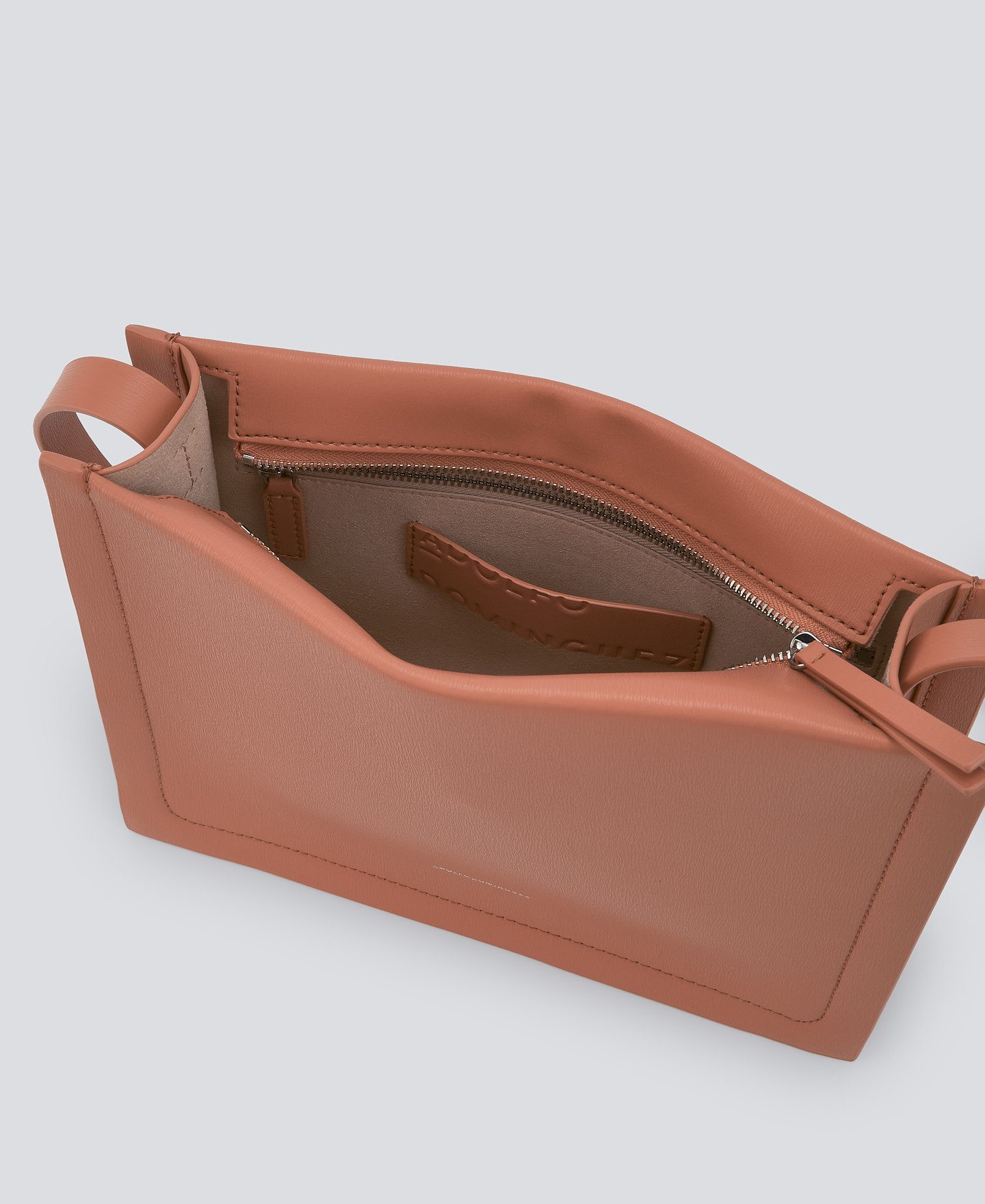 Sac à bandoulière en cuir responsable pour femme image number 3