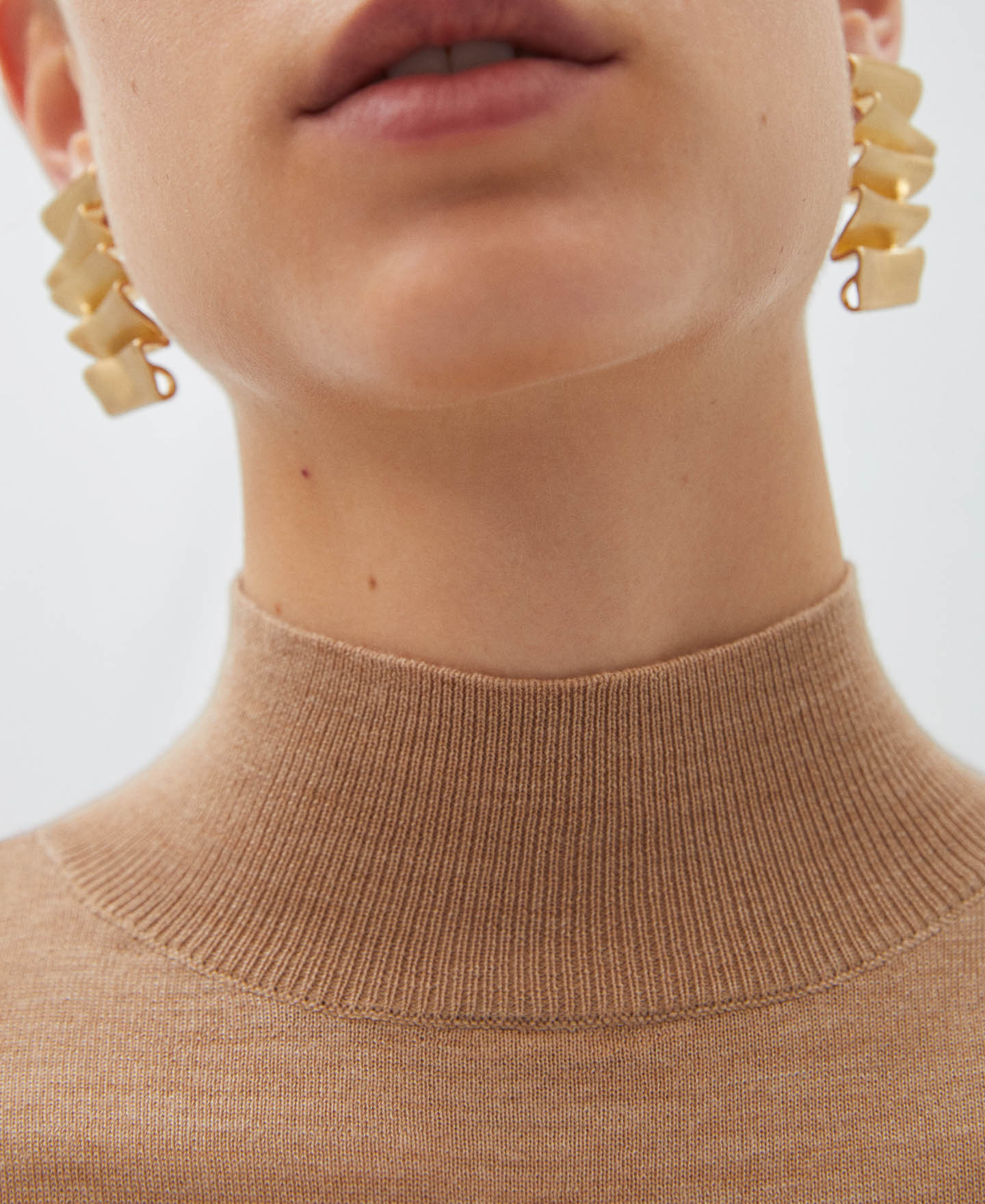 Merino wool perkins collar sweater image number 3