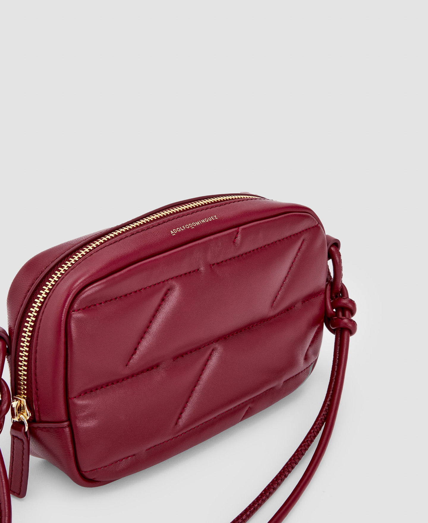 Responsible leather small shoulder bag image number 2