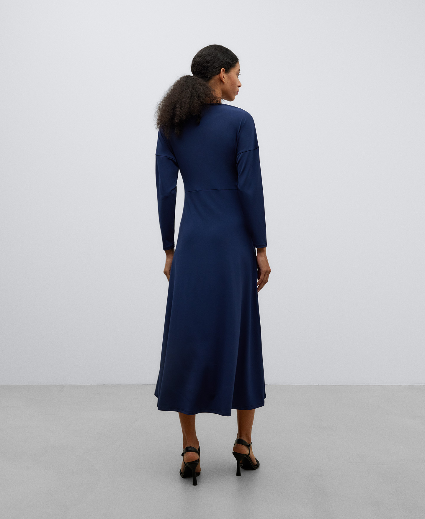 Navy blue midi dress image number 2