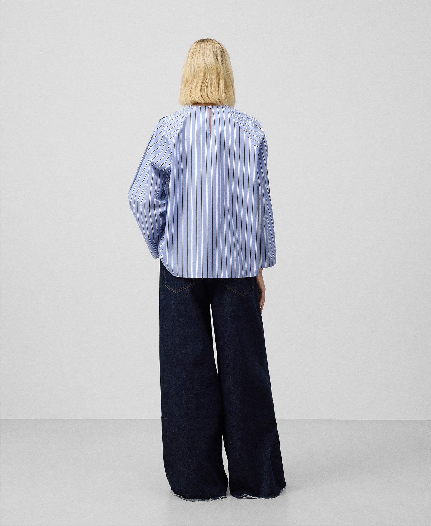 Crew neckline cotton blouse woman image number 2