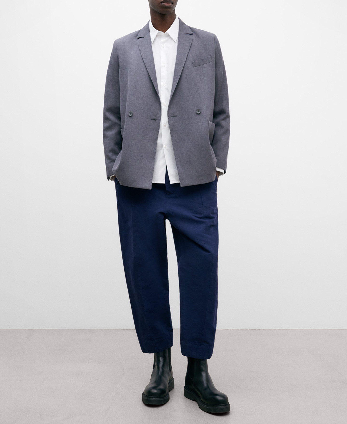 Blazer oversize cinzento em tencel e linho image number 1