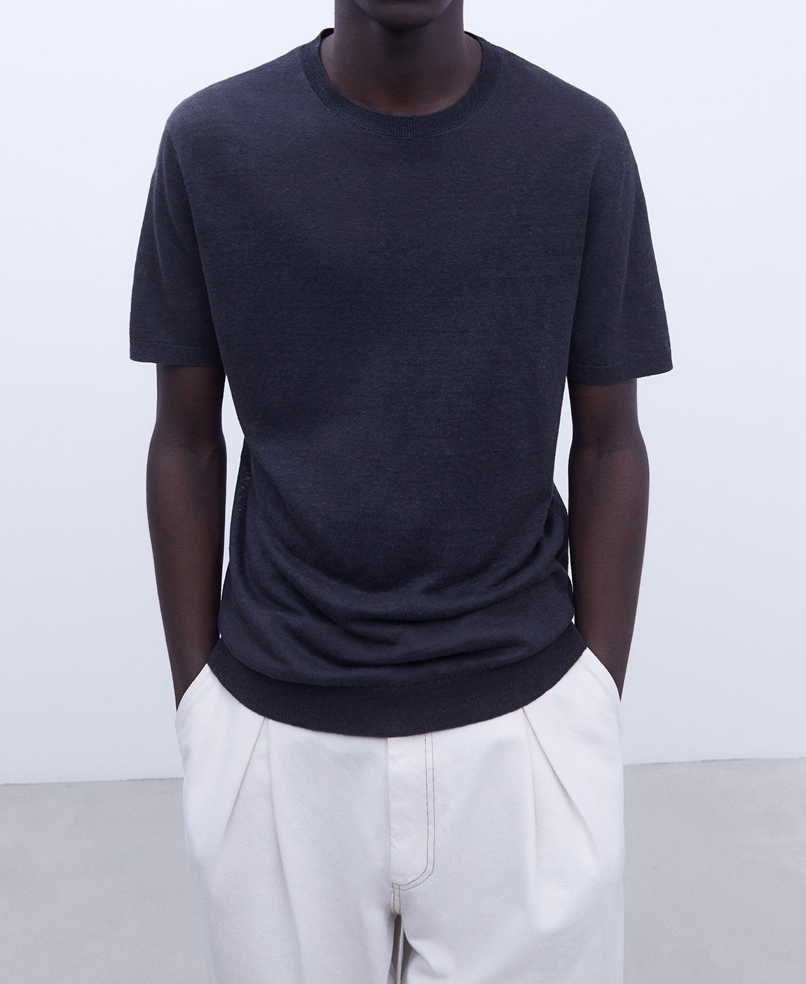 Linen and viscose crew neck t-shirt image number 0