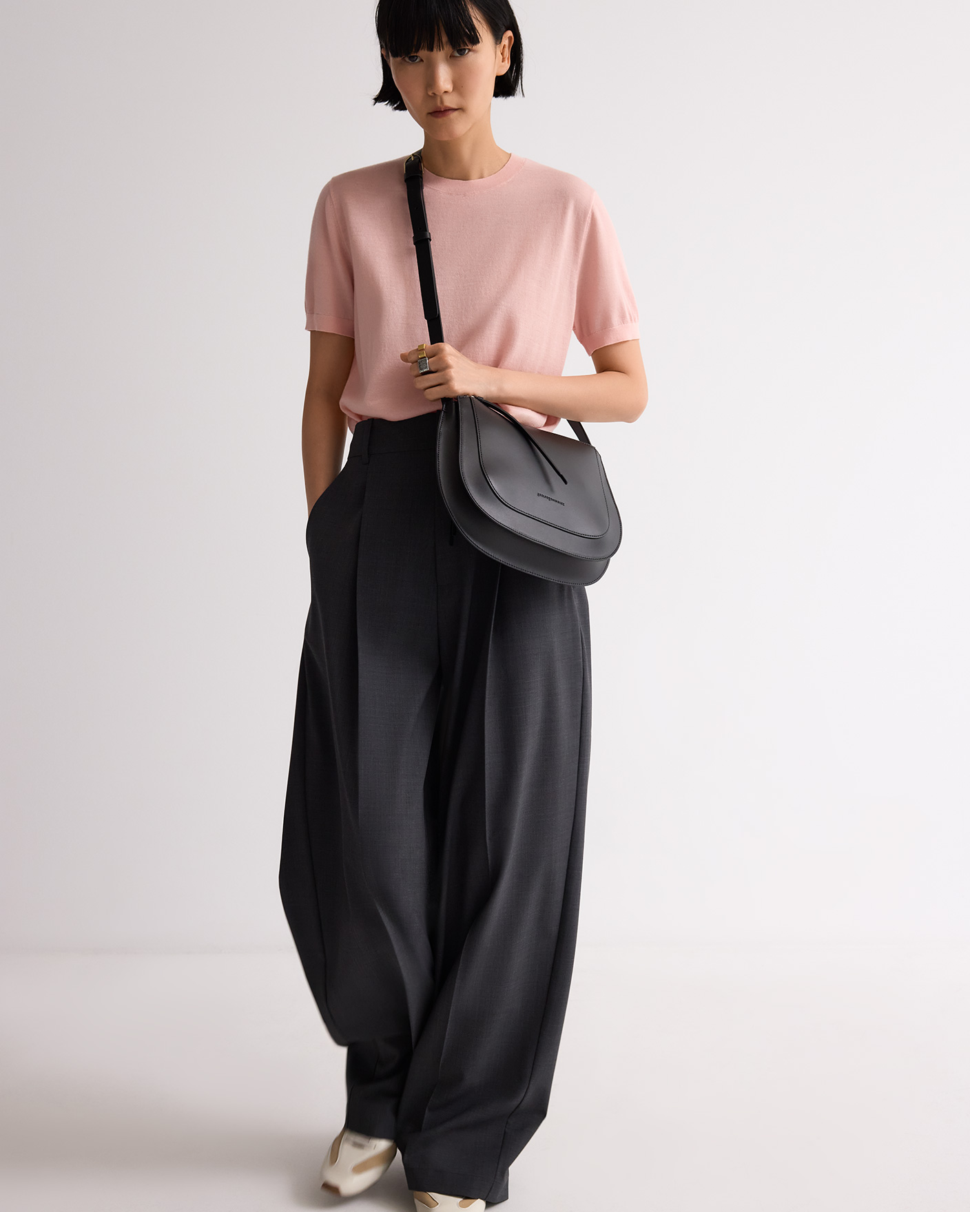 Medium Dorna shoulder bag woman image number 4