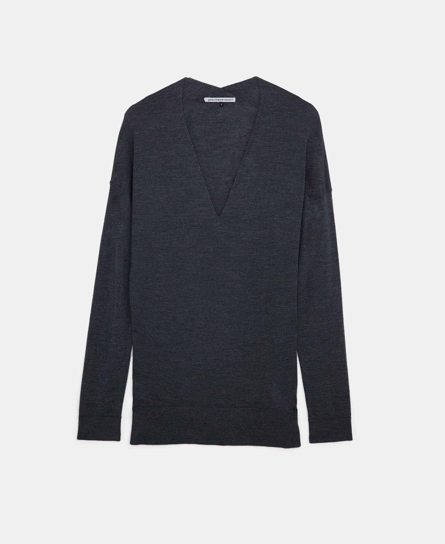 Jersey cuello pico en lana merino image number 4