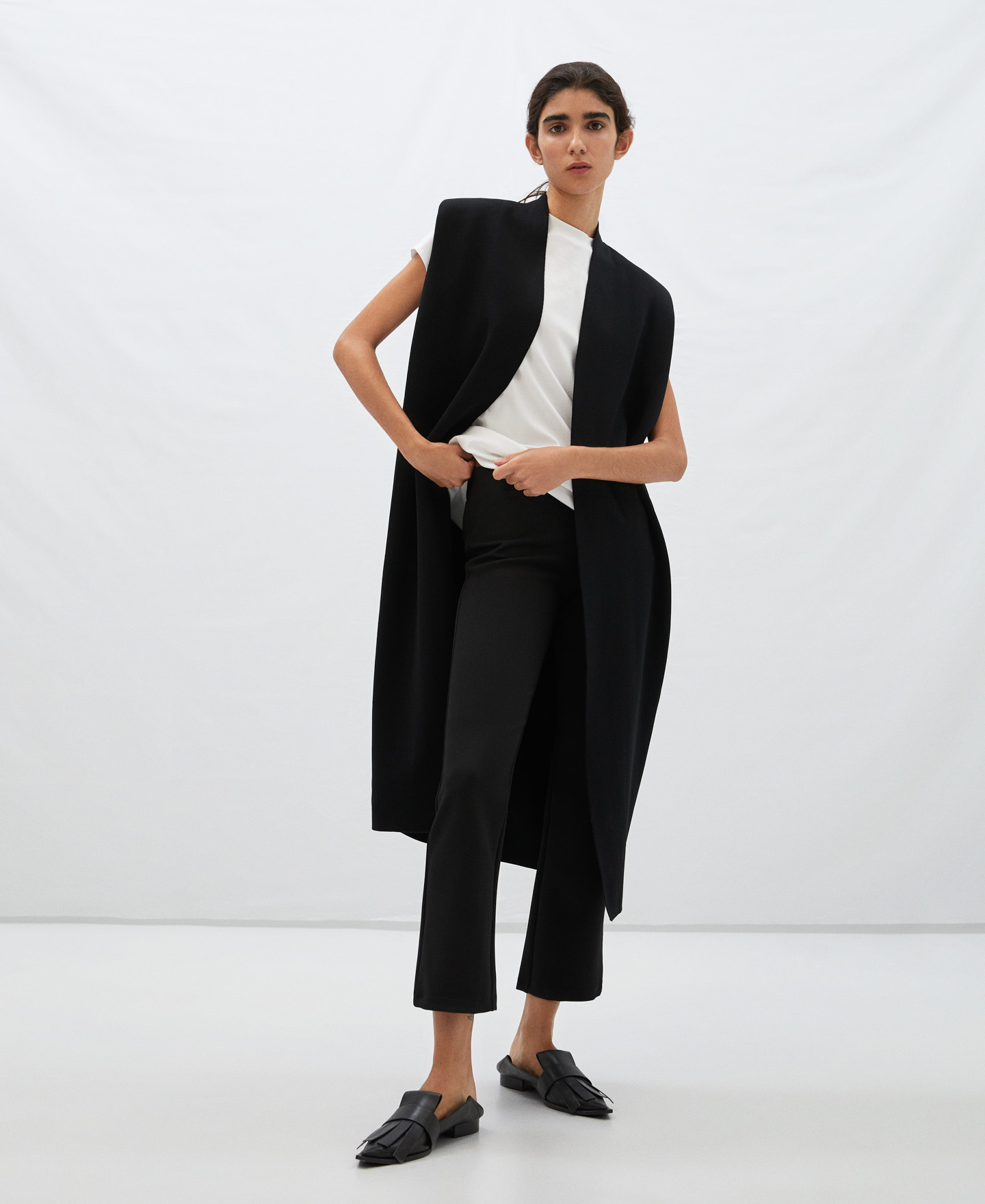 Elastic ankle length trousers image number 1