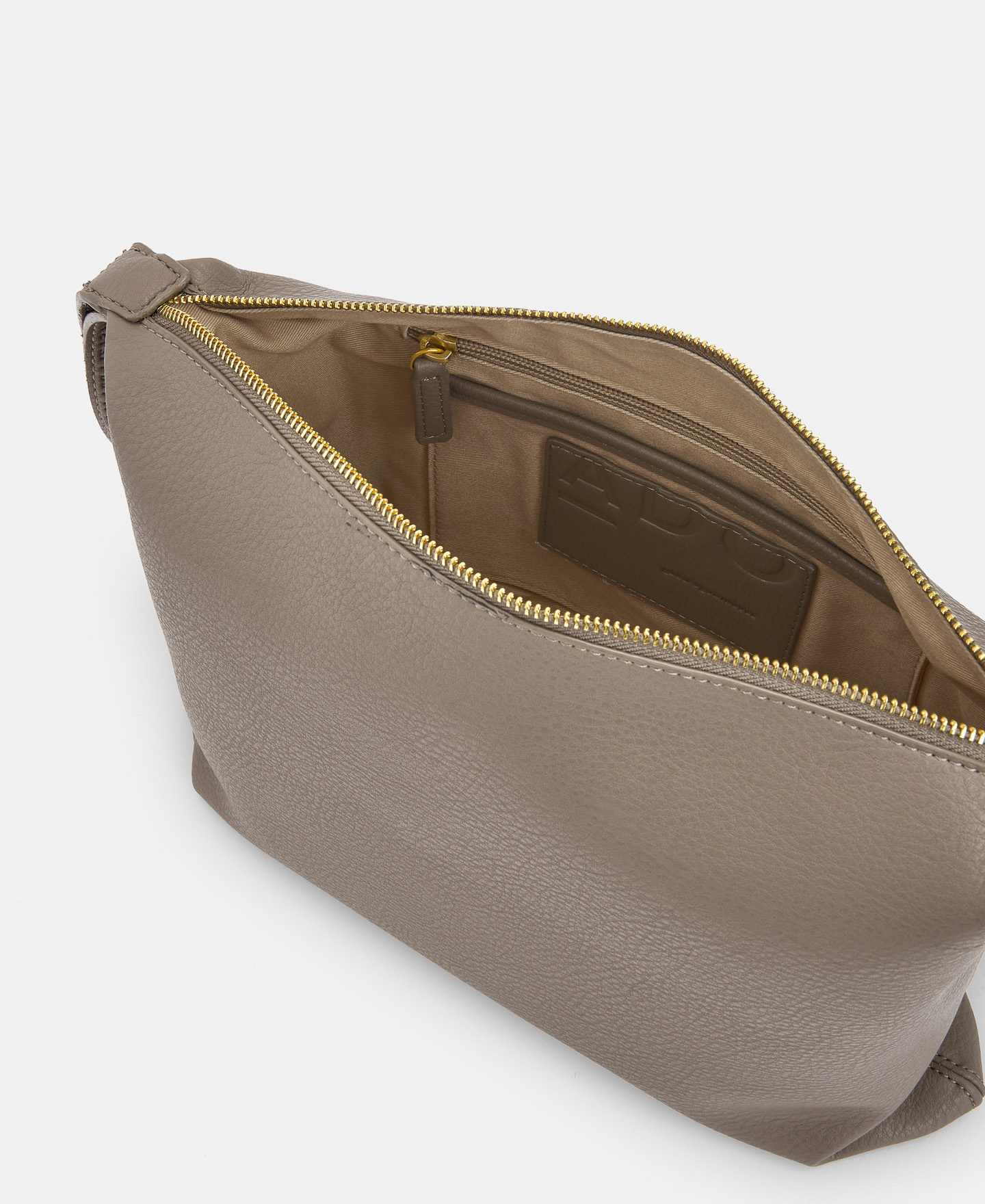 Hobo textured grain zip closure image number 2